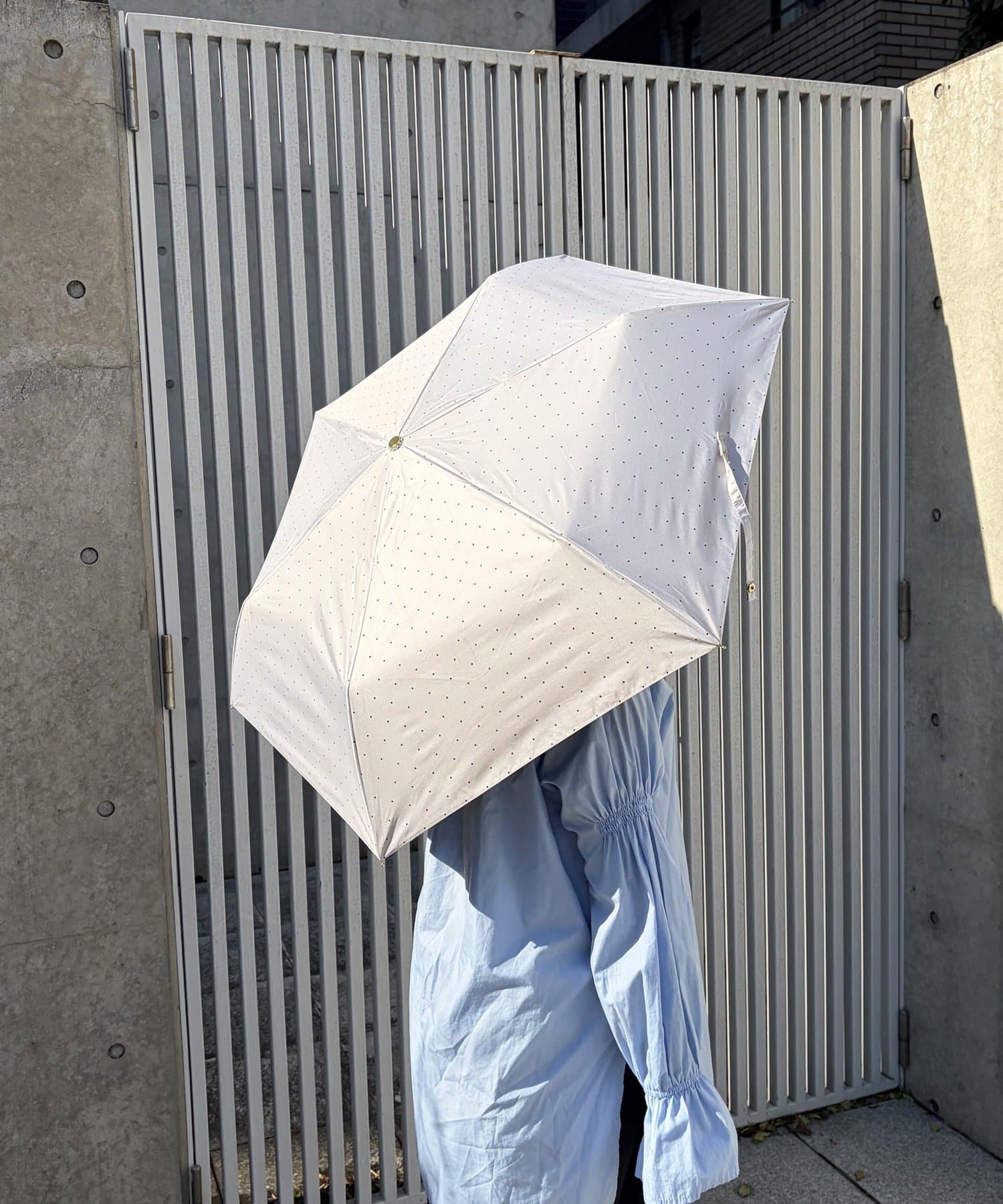 Lattice(ラティス) 【完全遮光100%】【晴雨兼用】折り畳み傘(ドット)