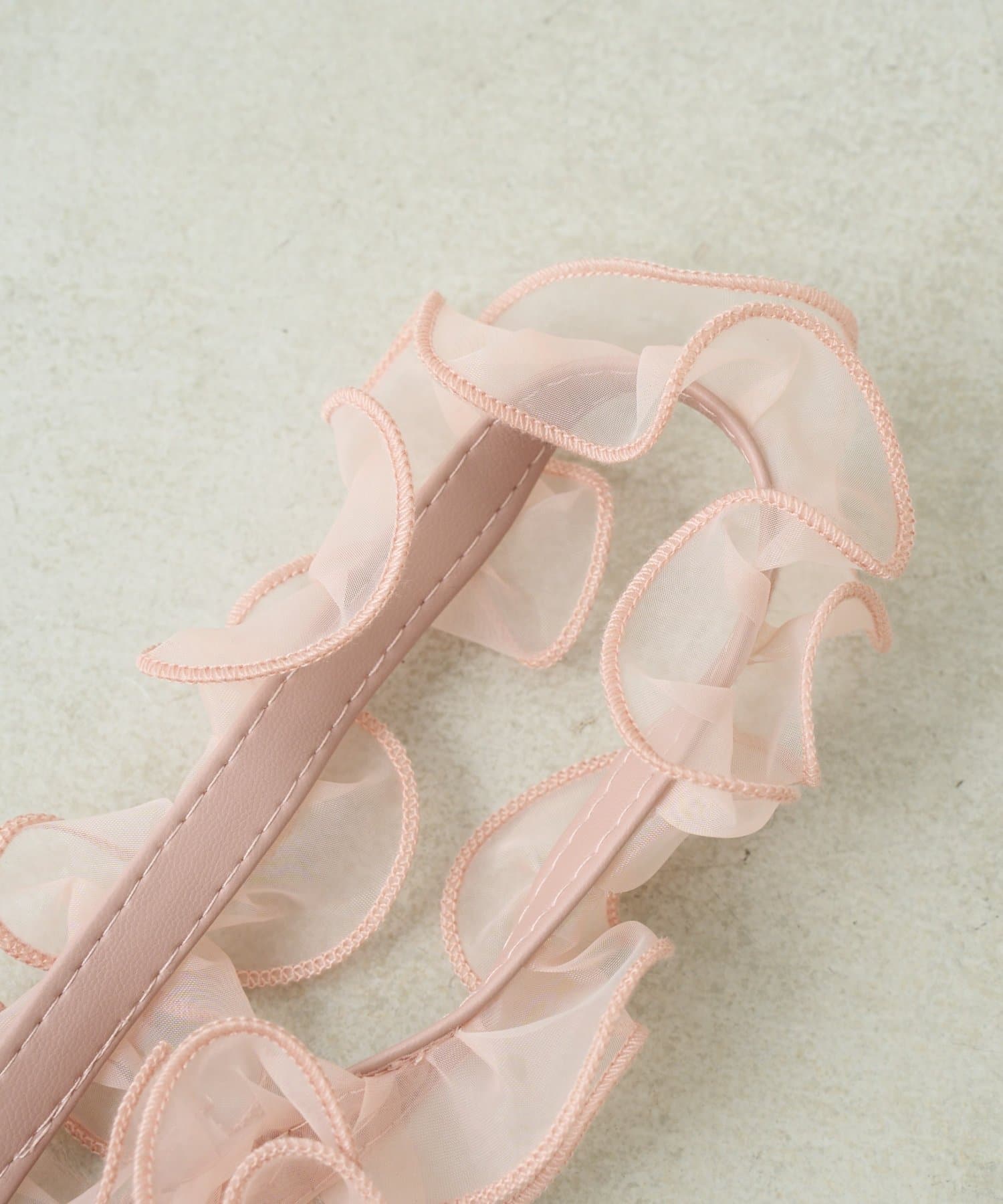 Lattice(ラティス) フリルマルチストラップ