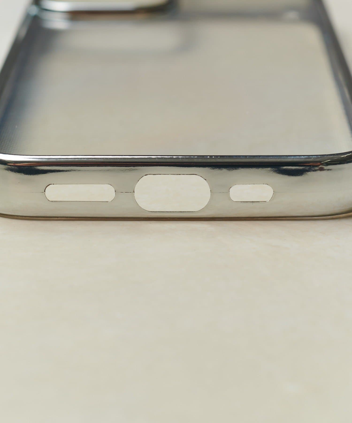 Lattice(ラティス) シルバークリアスマホケース(iPhone13/14)