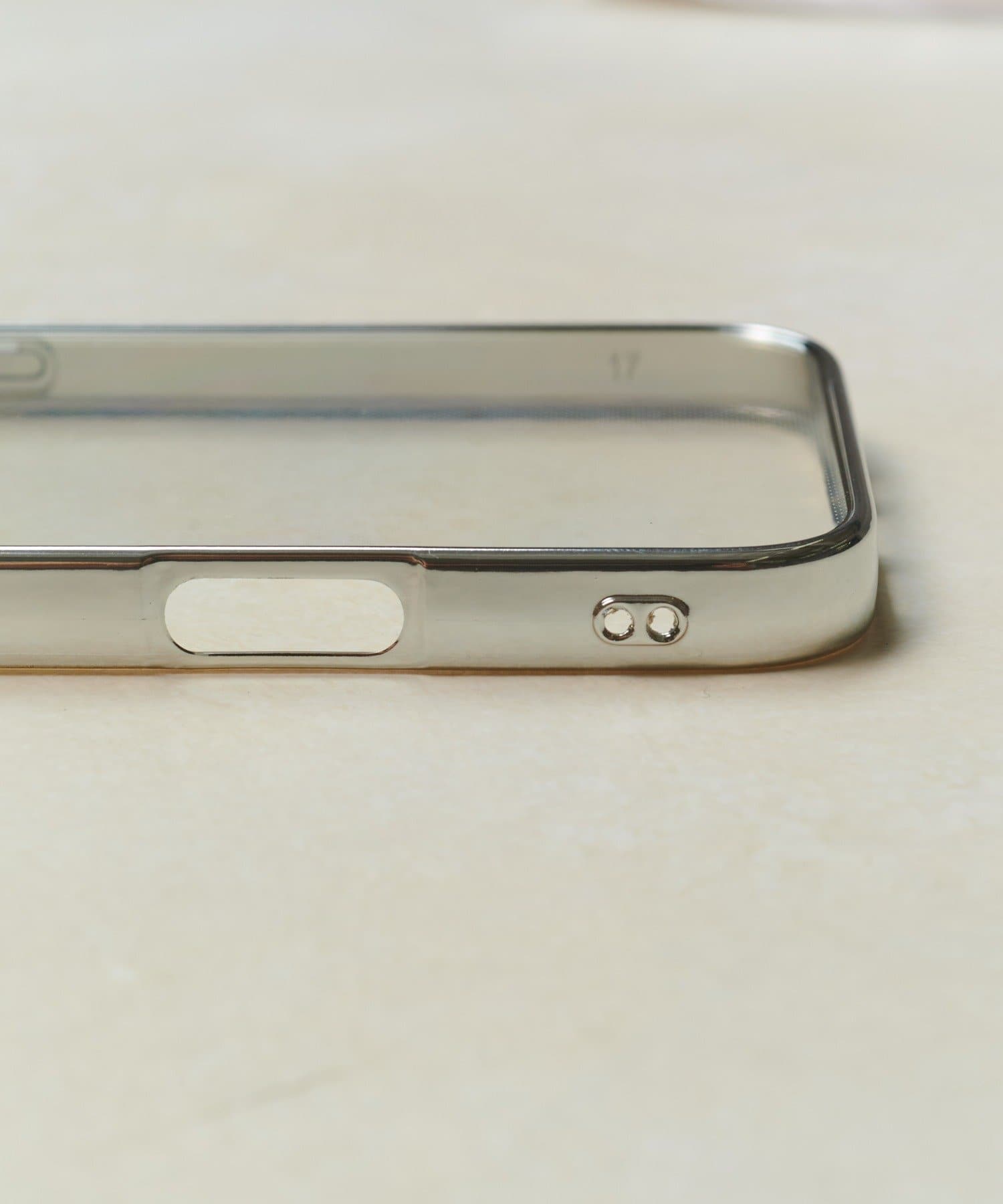 Lattice(ラティス) シルバークリアスマホケース(iPhone17)