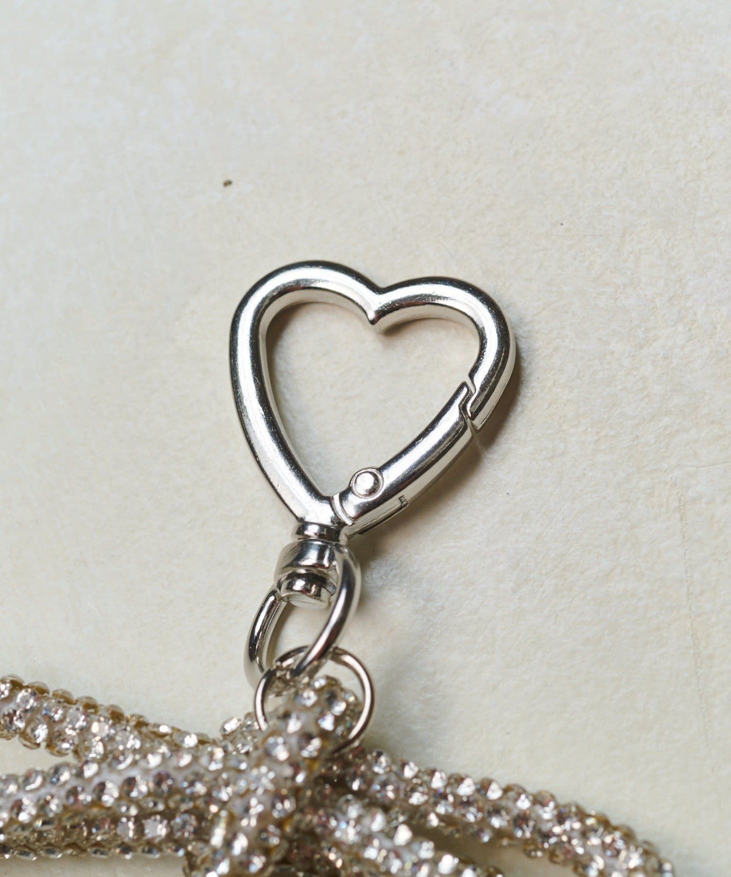 Lattice(ラティス) ストーンリボンチャーム