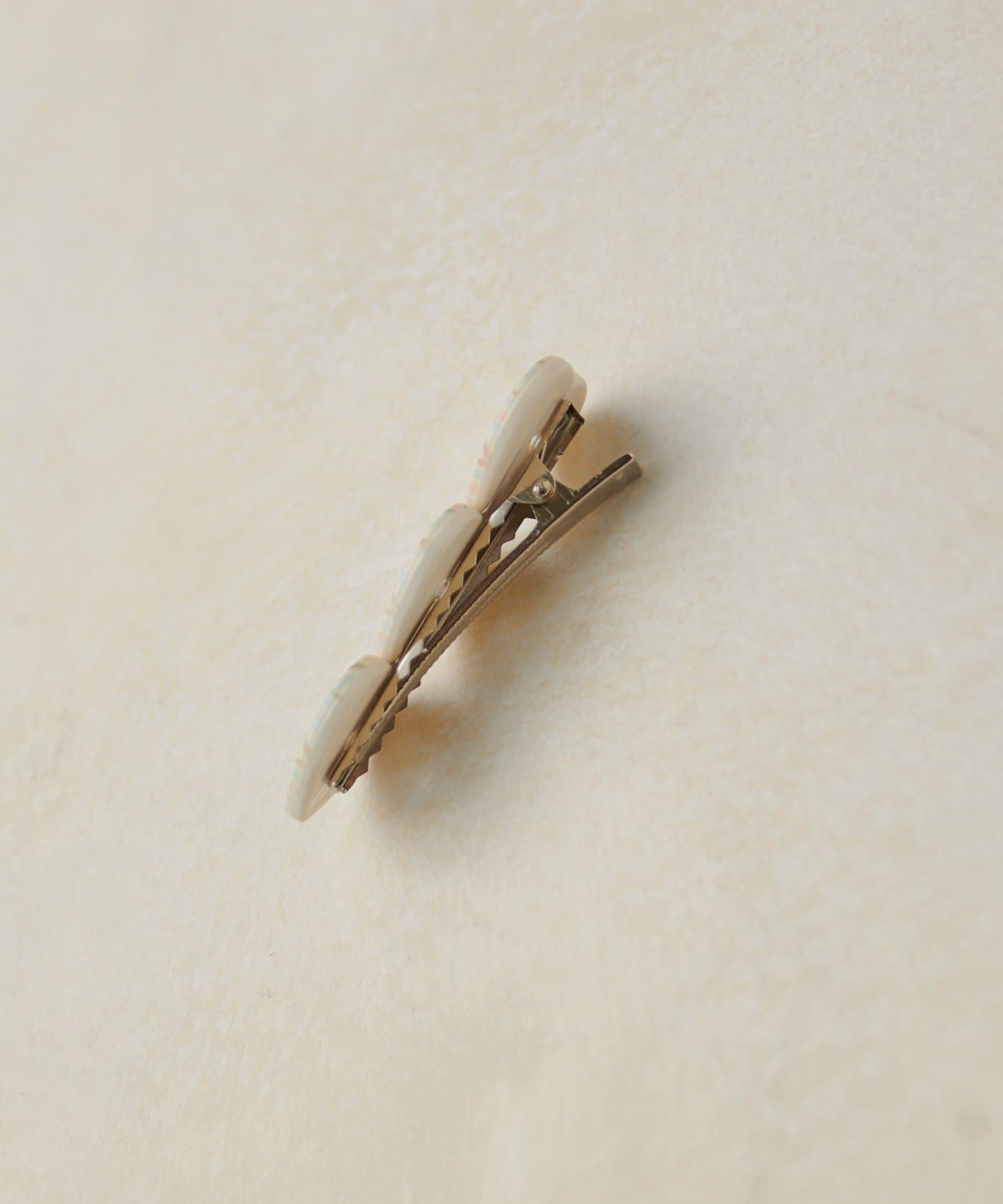 Lattice(ラティス) 【ボタンアイテム】ヘアクリップ