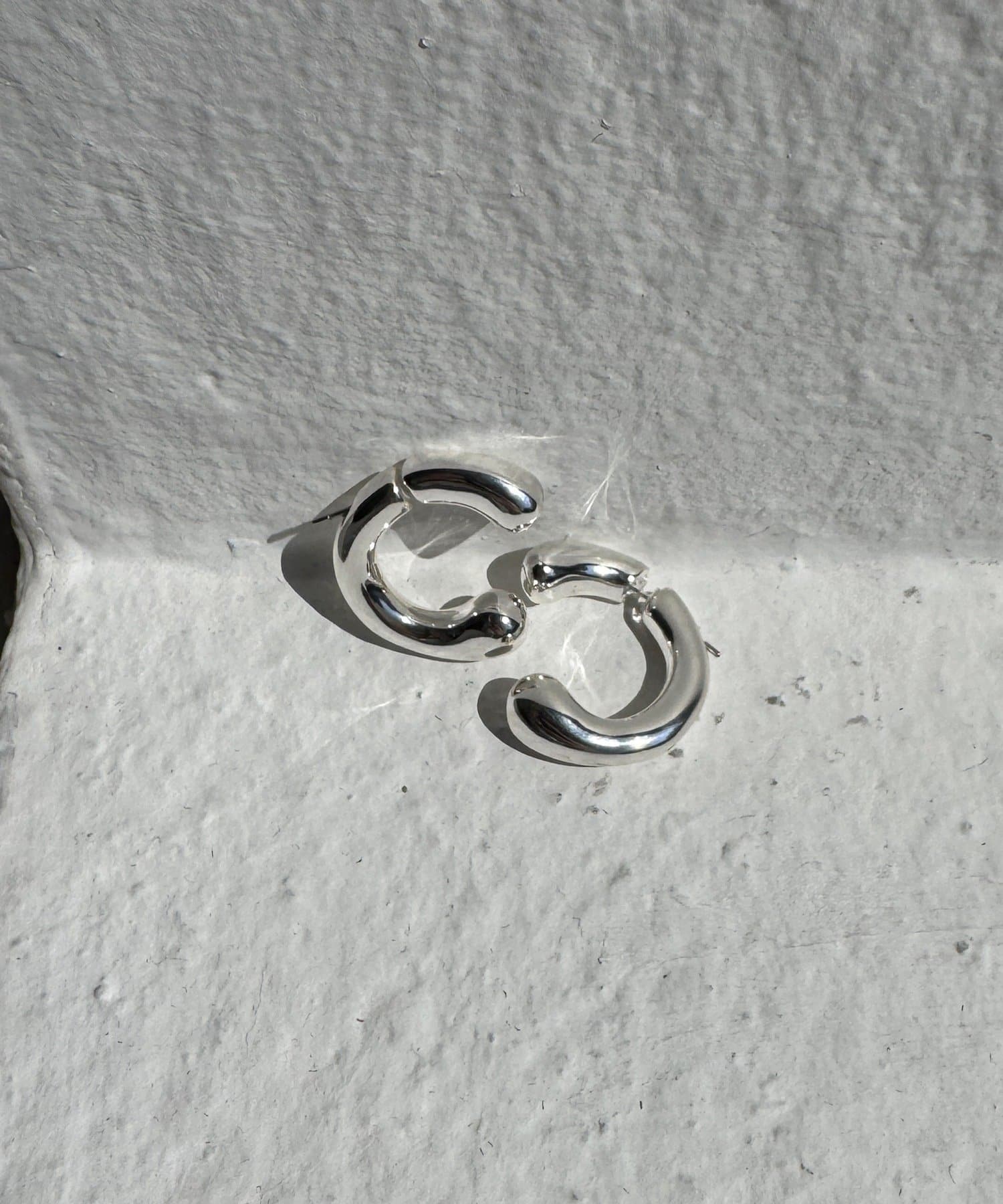 Lattice(ラティス) 【LesSignes】カーブピアス