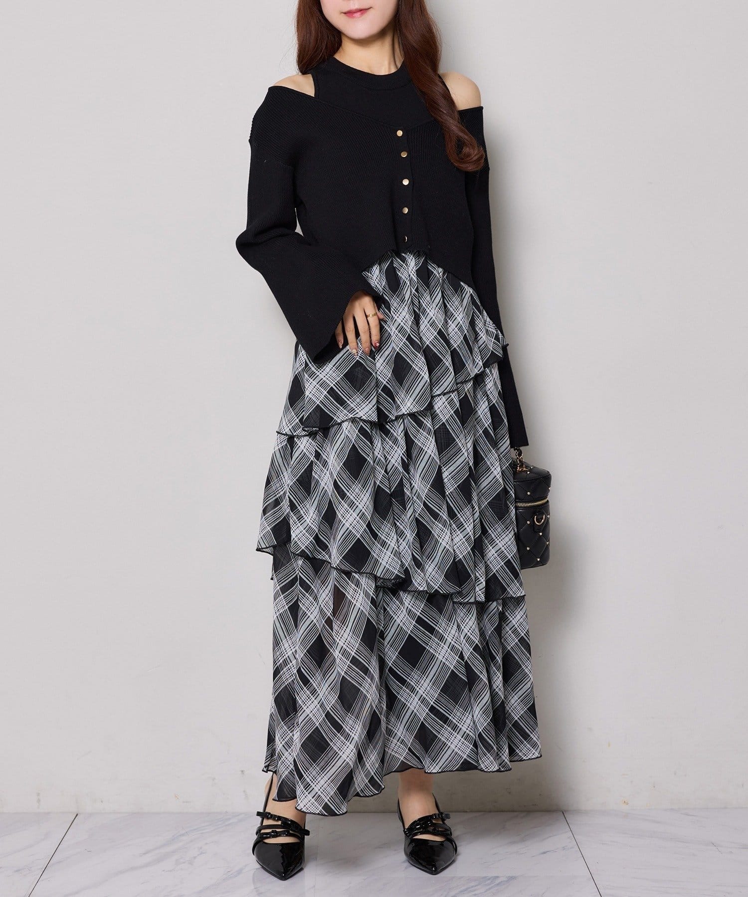 NICE CLAUP / OLIVE des OLIVE OUTLET(ナイスクラップ  / オリーブ デ オリーブ アウトレット) 【one after another】カーデセットドッキングティアードワンピ