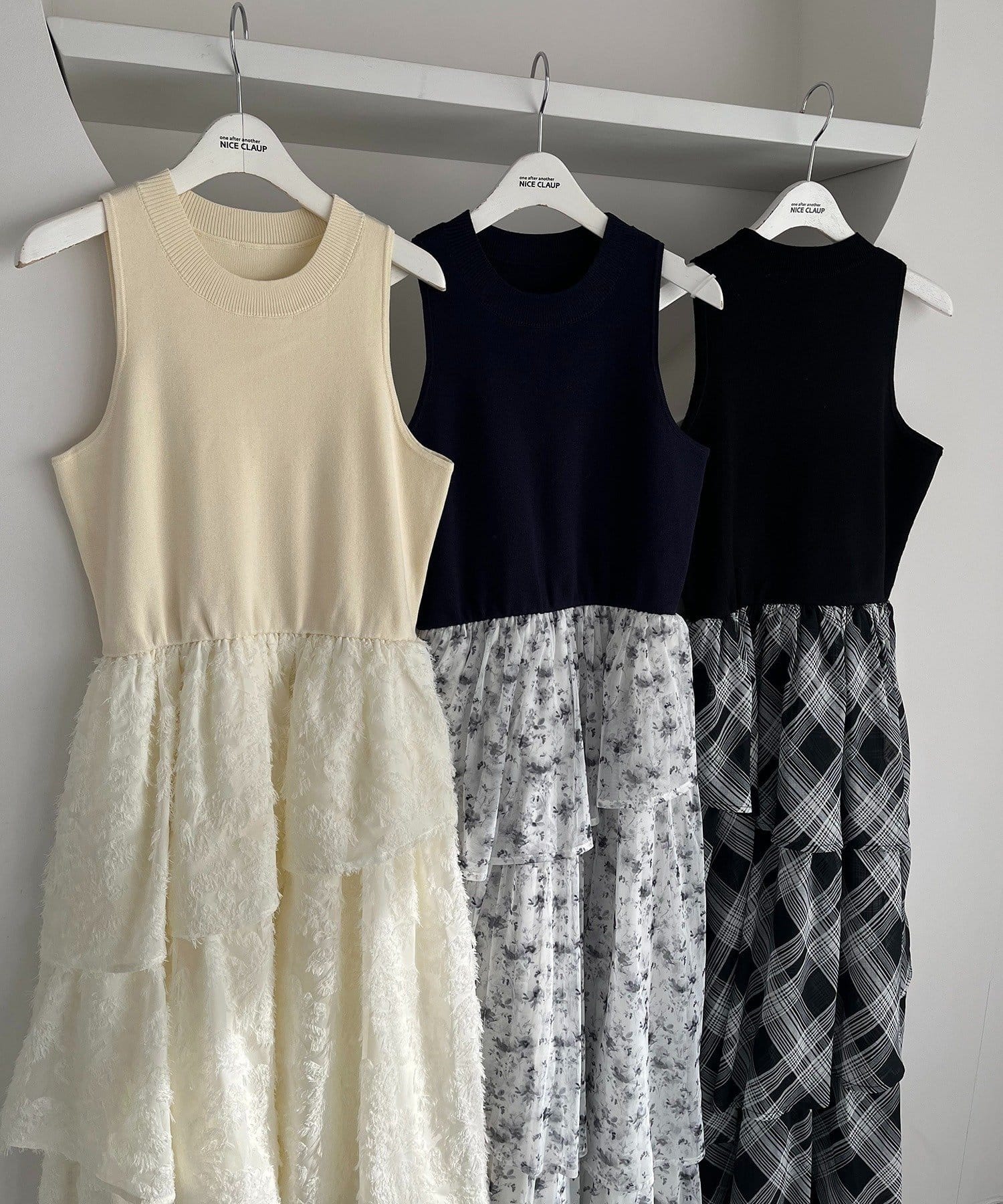 NICE CLAUP / OLIVE des OLIVE OUTLET(ナイスクラップ  / オリーブ デ オリーブ アウトレット) 【one after another】カーデセットドッキングティアードワンピ