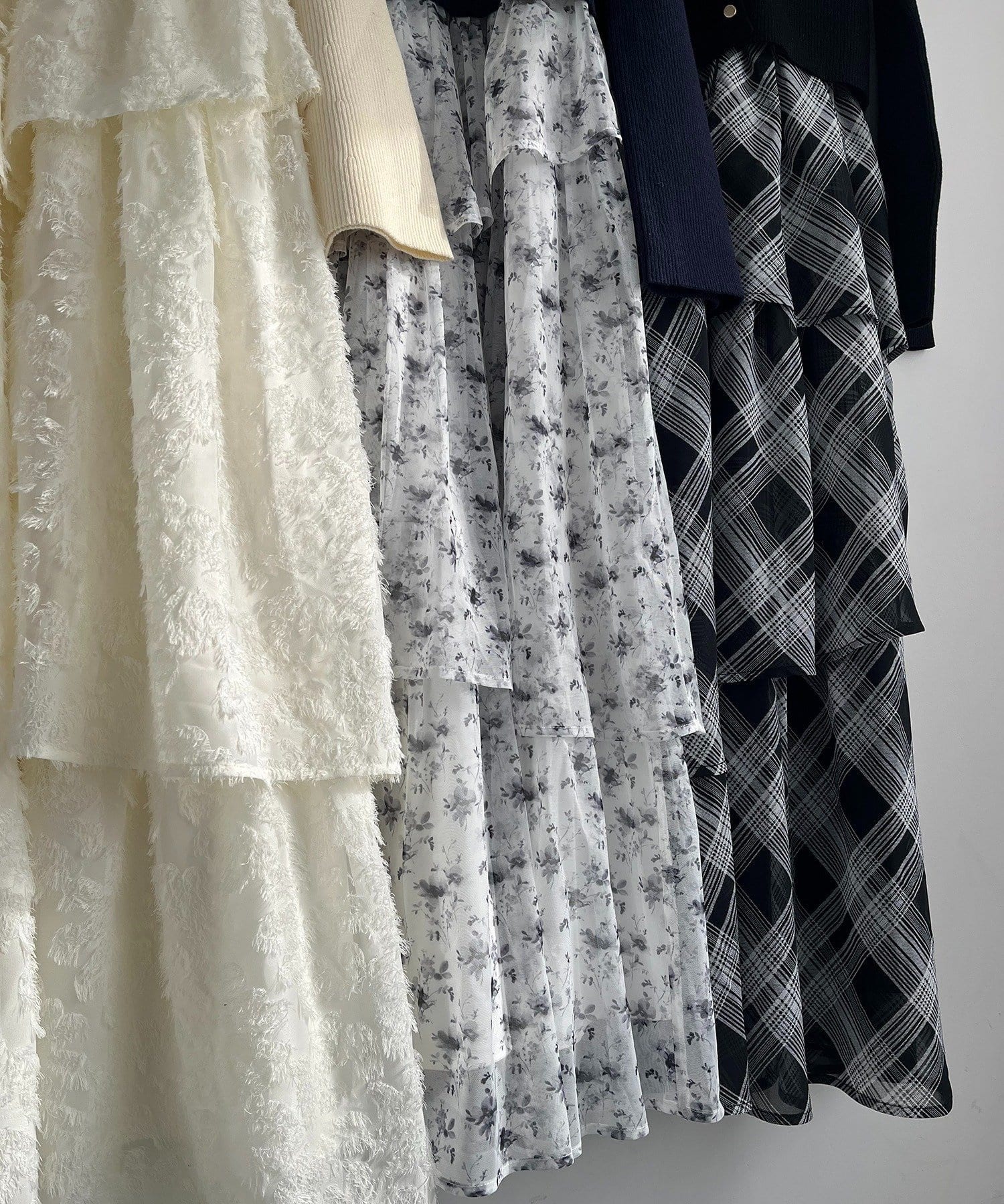 NICE CLAUP / OLIVE des OLIVE OUTLET(ナイスクラップ  / オリーブ デ オリーブ アウトレット) 【one after another】カーデセットドッキングティアードワンピ