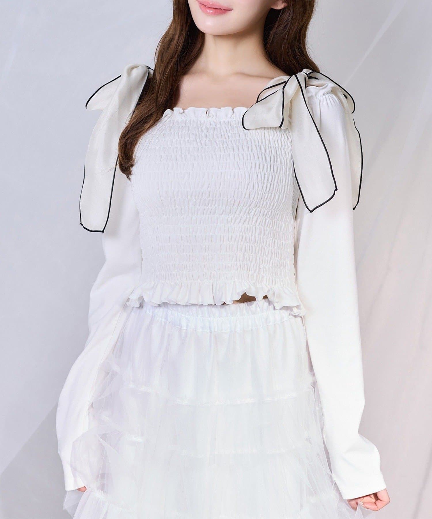 NICE CLAUP / OLIVE des OLIVE OUTLET(ナイスクラップ  / オリーブ デ オリーブ アウトレット) 【one after another】肩リボンシャーリングトップス