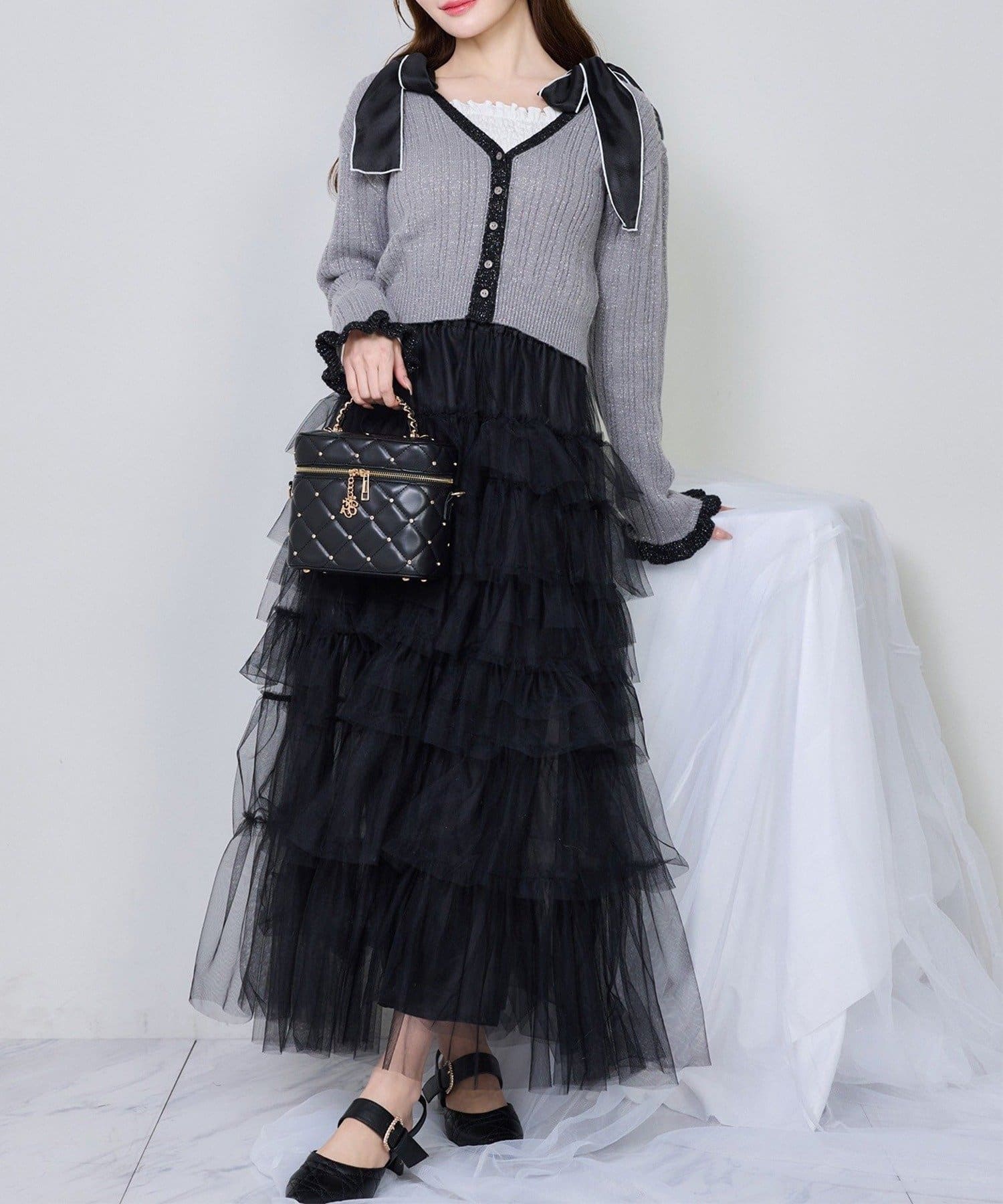 NICE CLAUP / OLIVE des OLIVE OUTLET(ナイスクラップ  / オリーブ デ オリーブ アウトレット) 【one after another】肩リボンシャーリングトップス