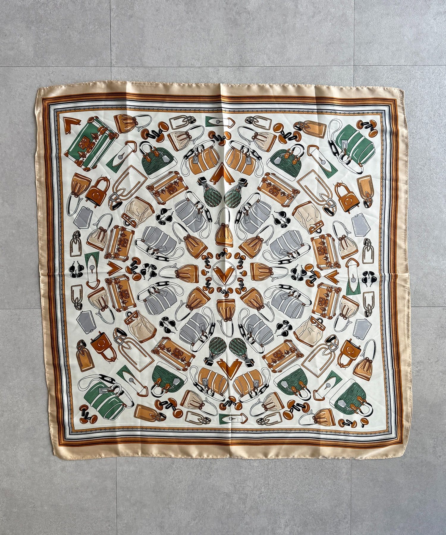 CPCM(シーピーシーエム) バッグデザインスカーフ