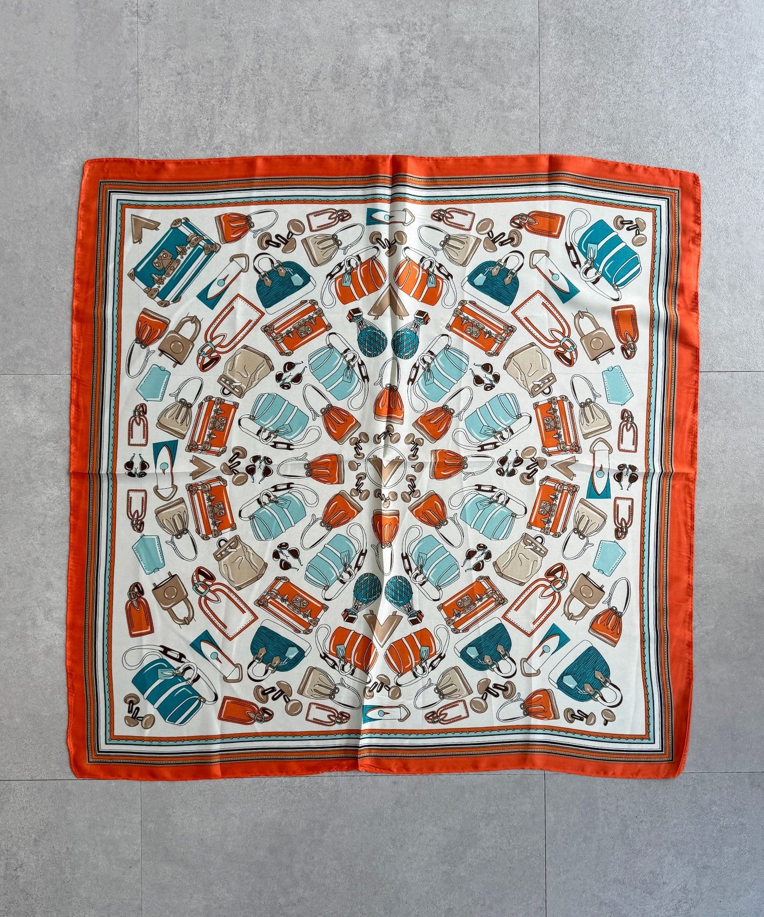 CPCM(シーピーシーエム) バッグデザインスカーフ