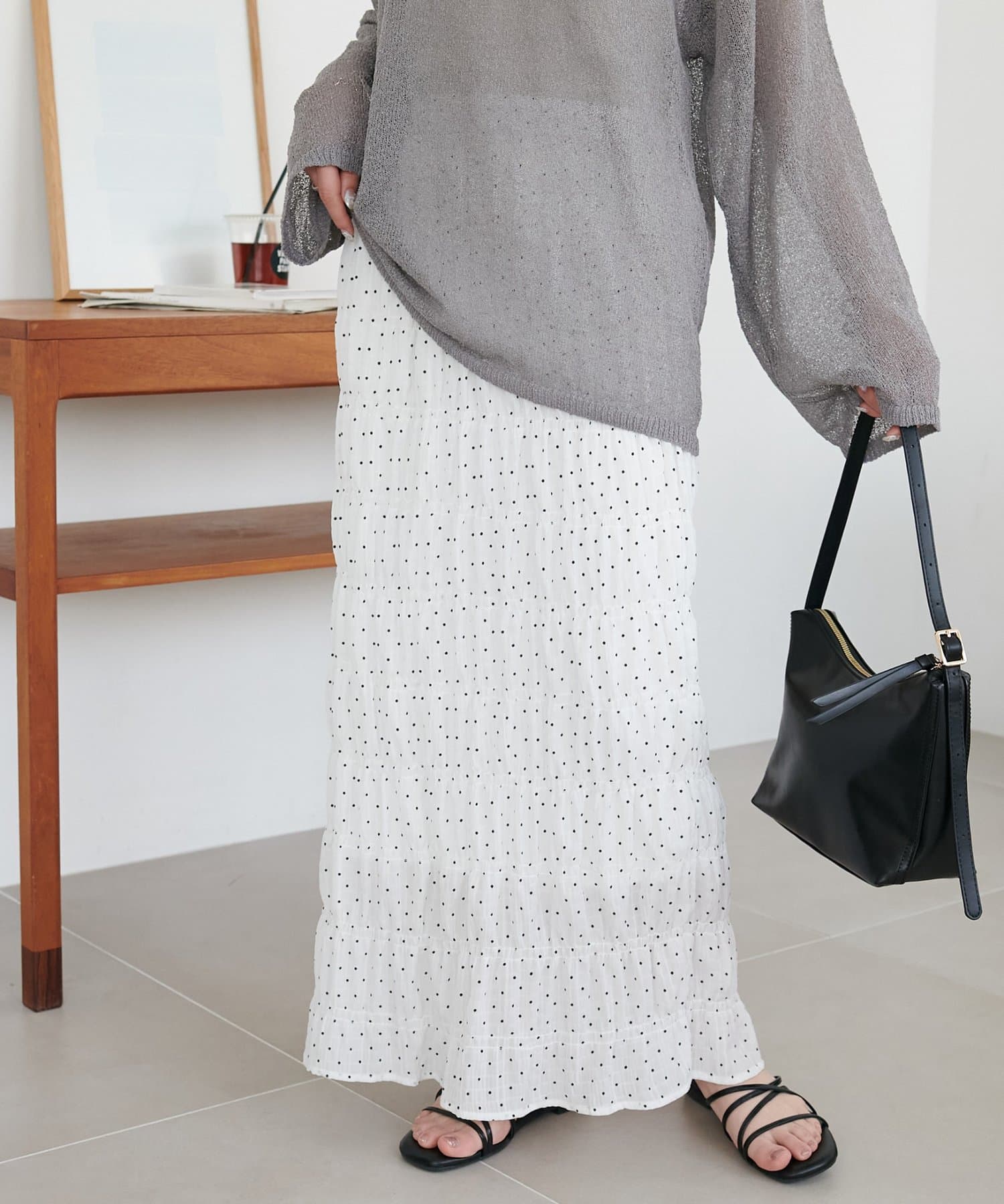 DISCOAT(ディスコート) シャーリングナロースカート