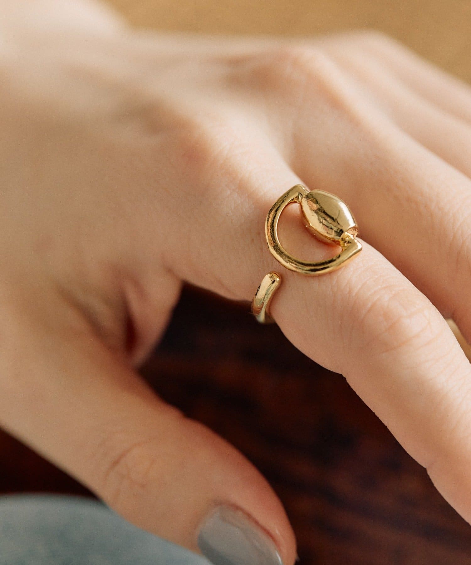 ear PAPILLONNER(イア パピヨネ) ホースビットリング