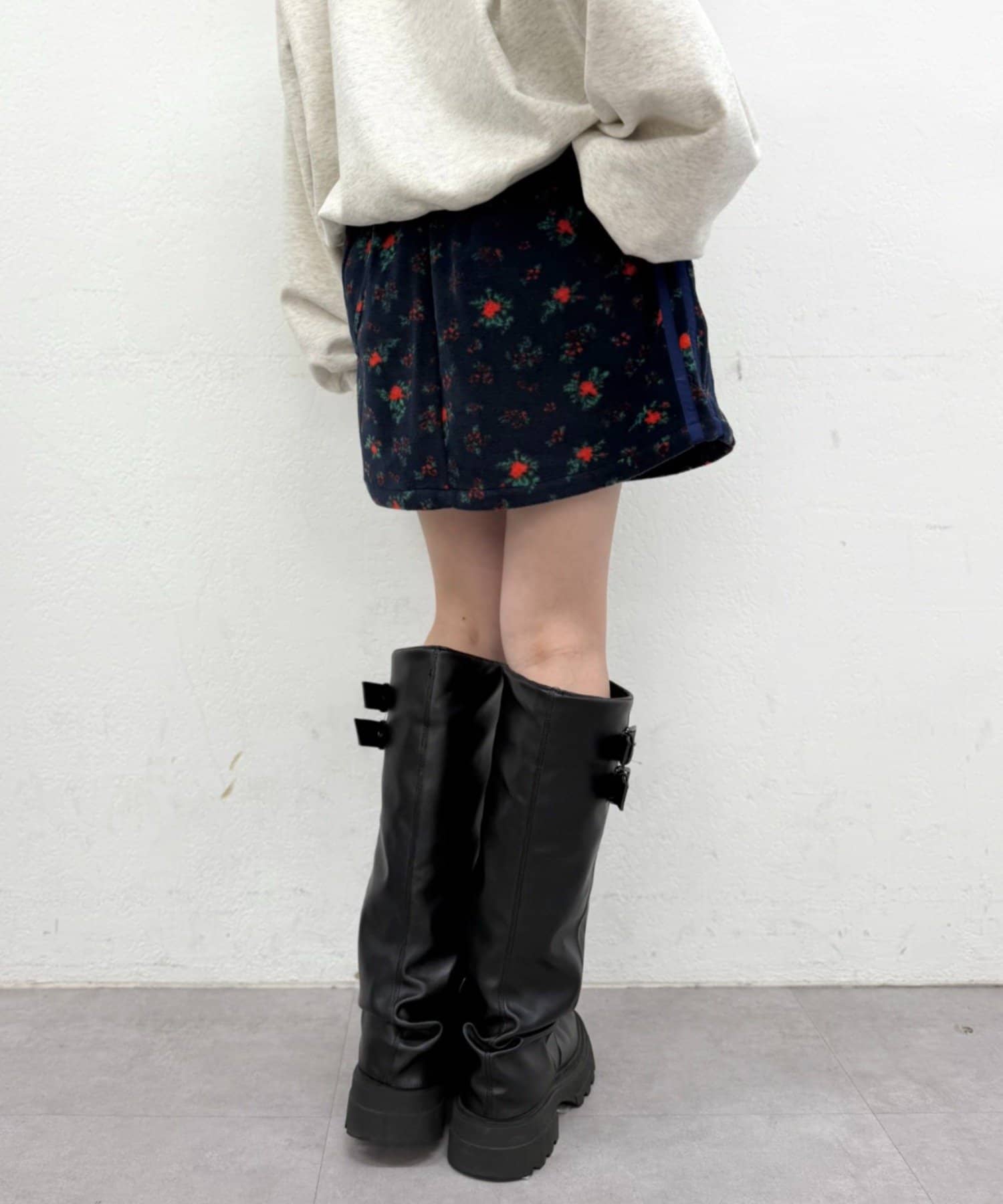 OUTLET(アウトレット) 【w closet】花柄フリースミニスカート