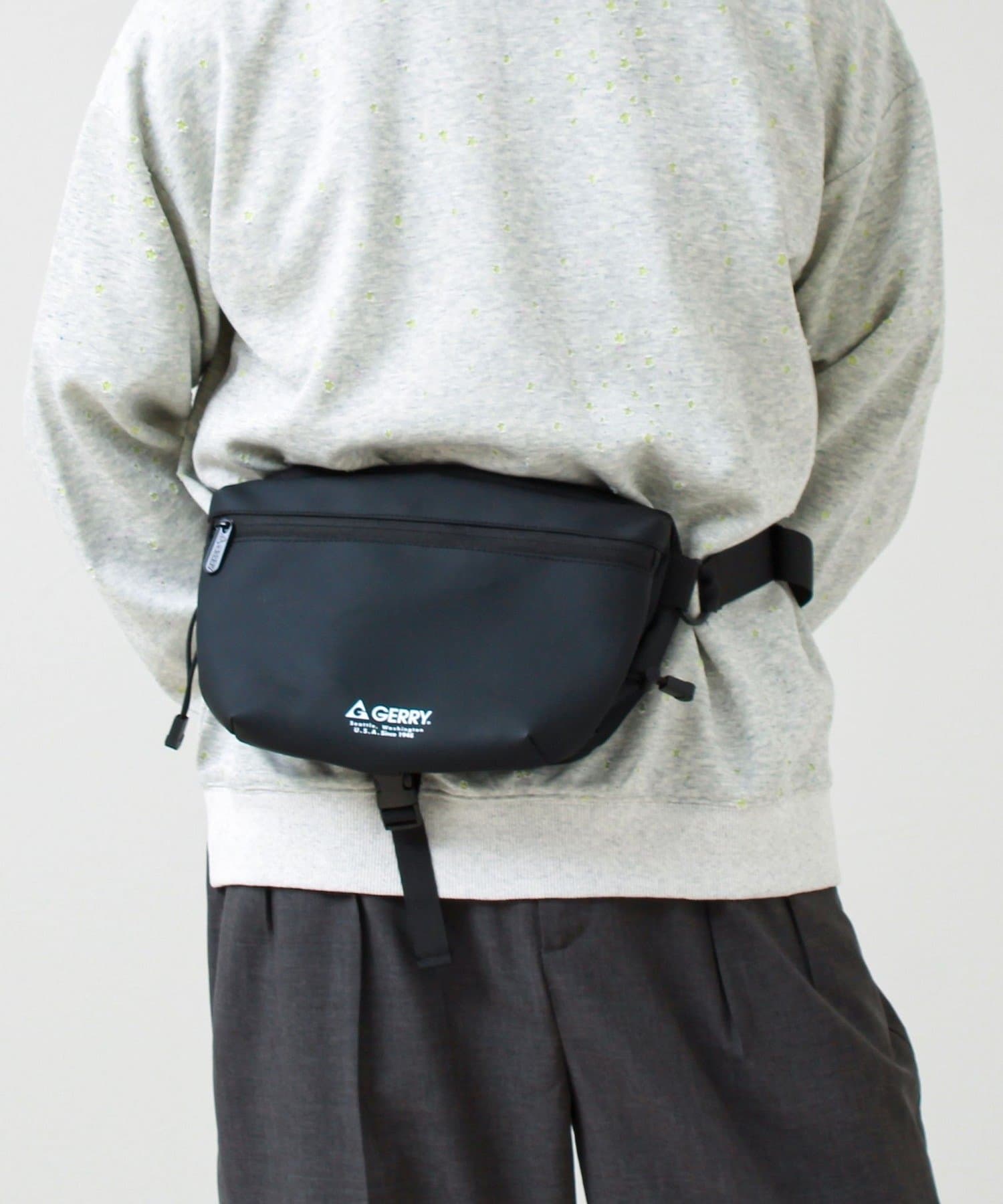 FREDY & GLOSTER(フレディ アンド グロスター) 【GERRY/ジェリー】フラップボトルショルダーバッグ