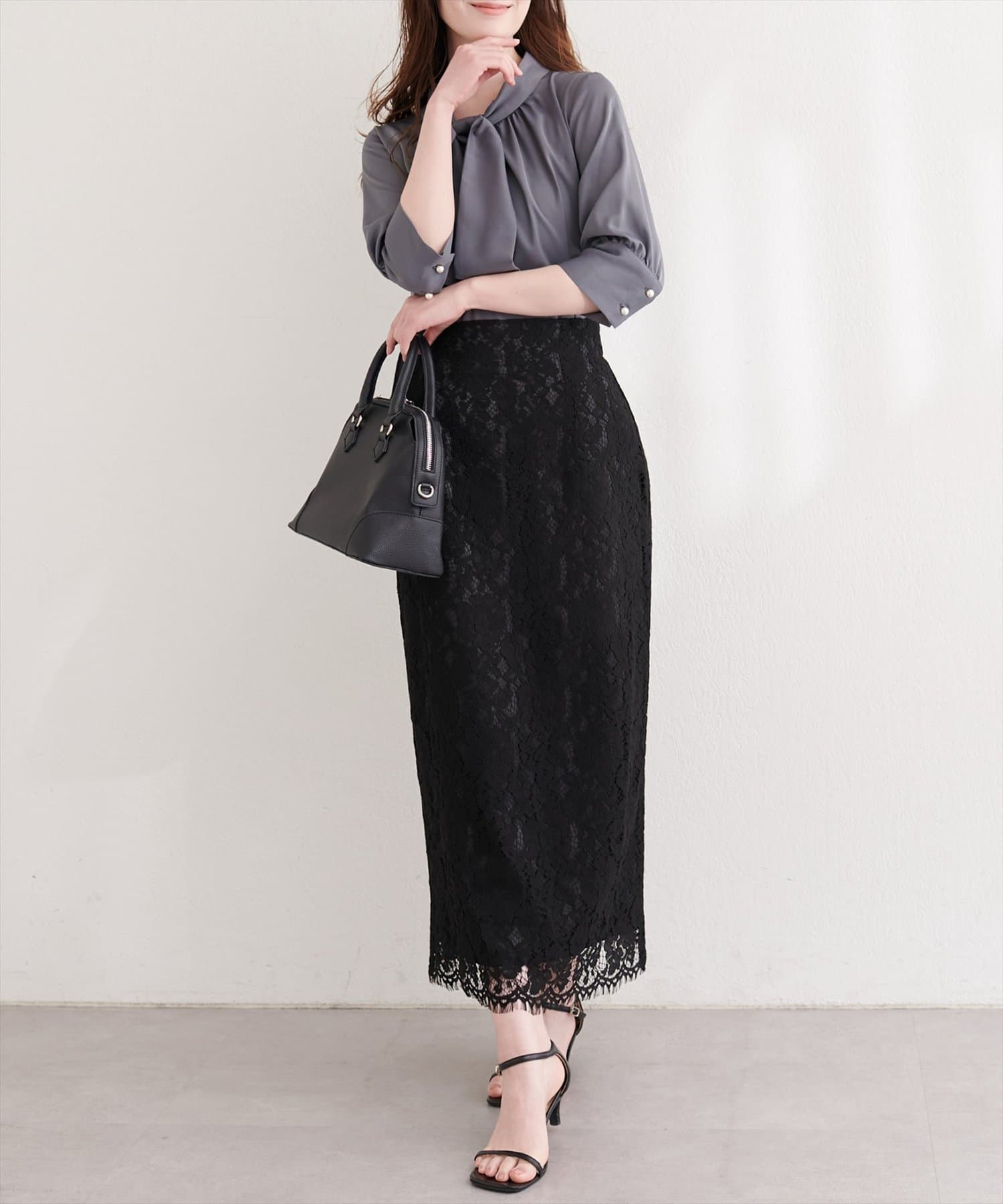 natural couture(ナチュラルクチュール) 袖口パールノット結び６分袖ブラウス