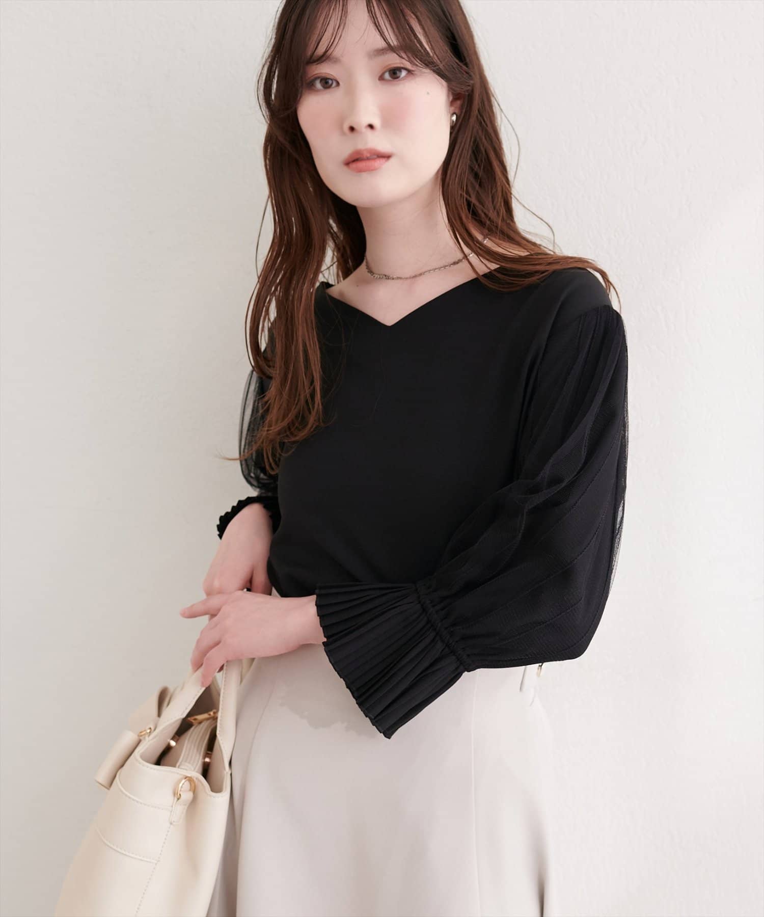 natural couture(ナチュラルクチュール) 袖口プリーツチュール袖ブラウス