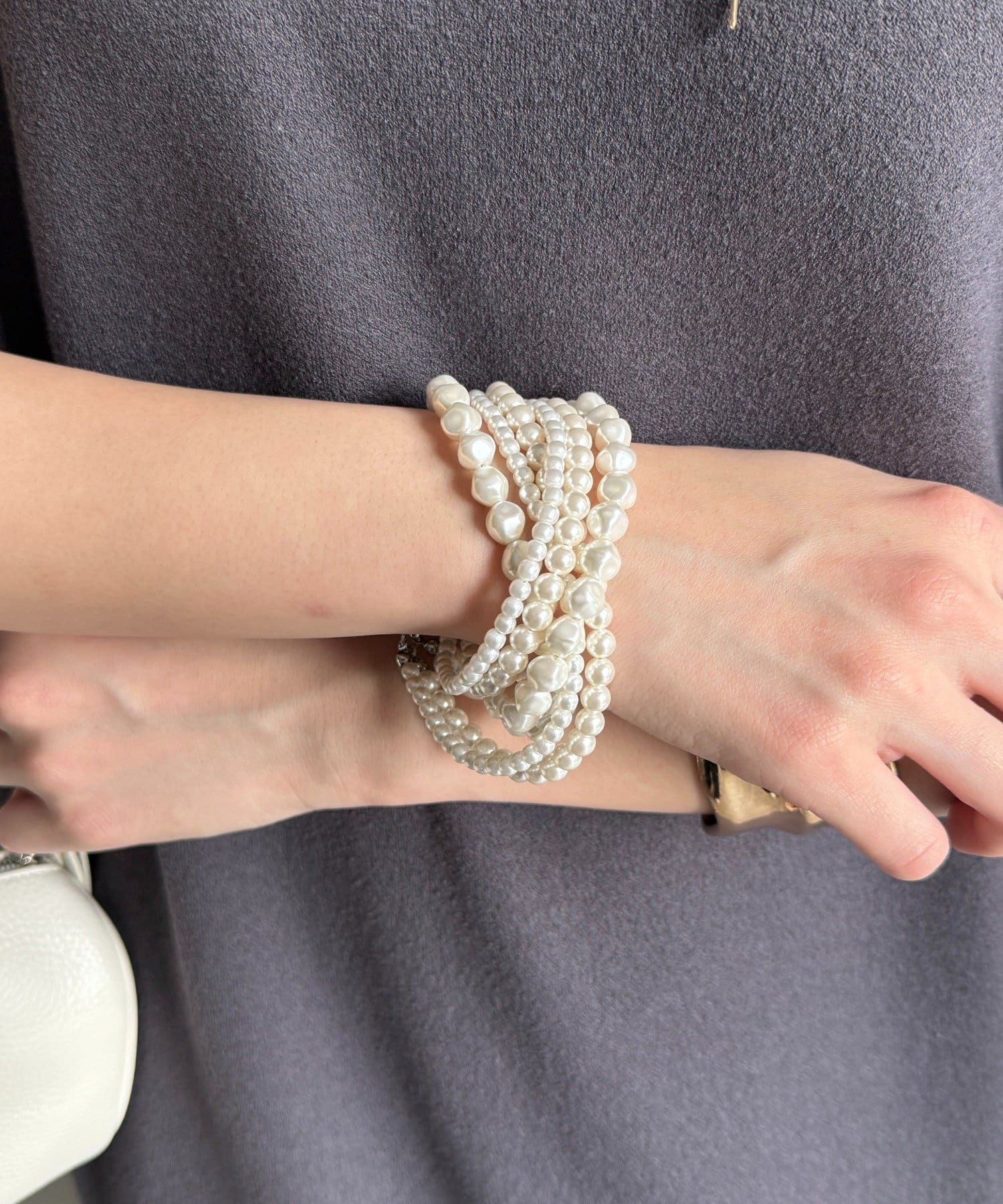 DOUDOU(ドゥドゥ) マグネット3連パールネックレス