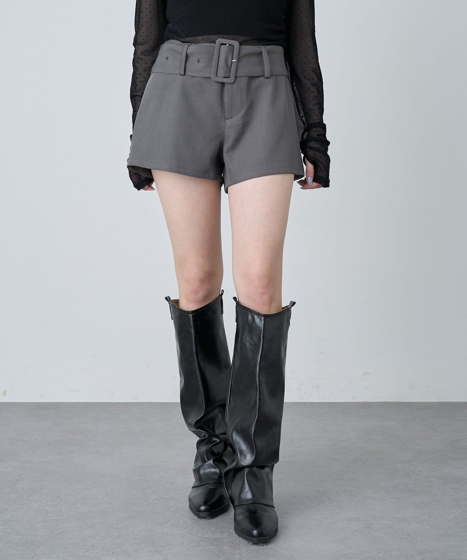 mline(エムライン) [mline]ローライズ ベルトショートパンツ