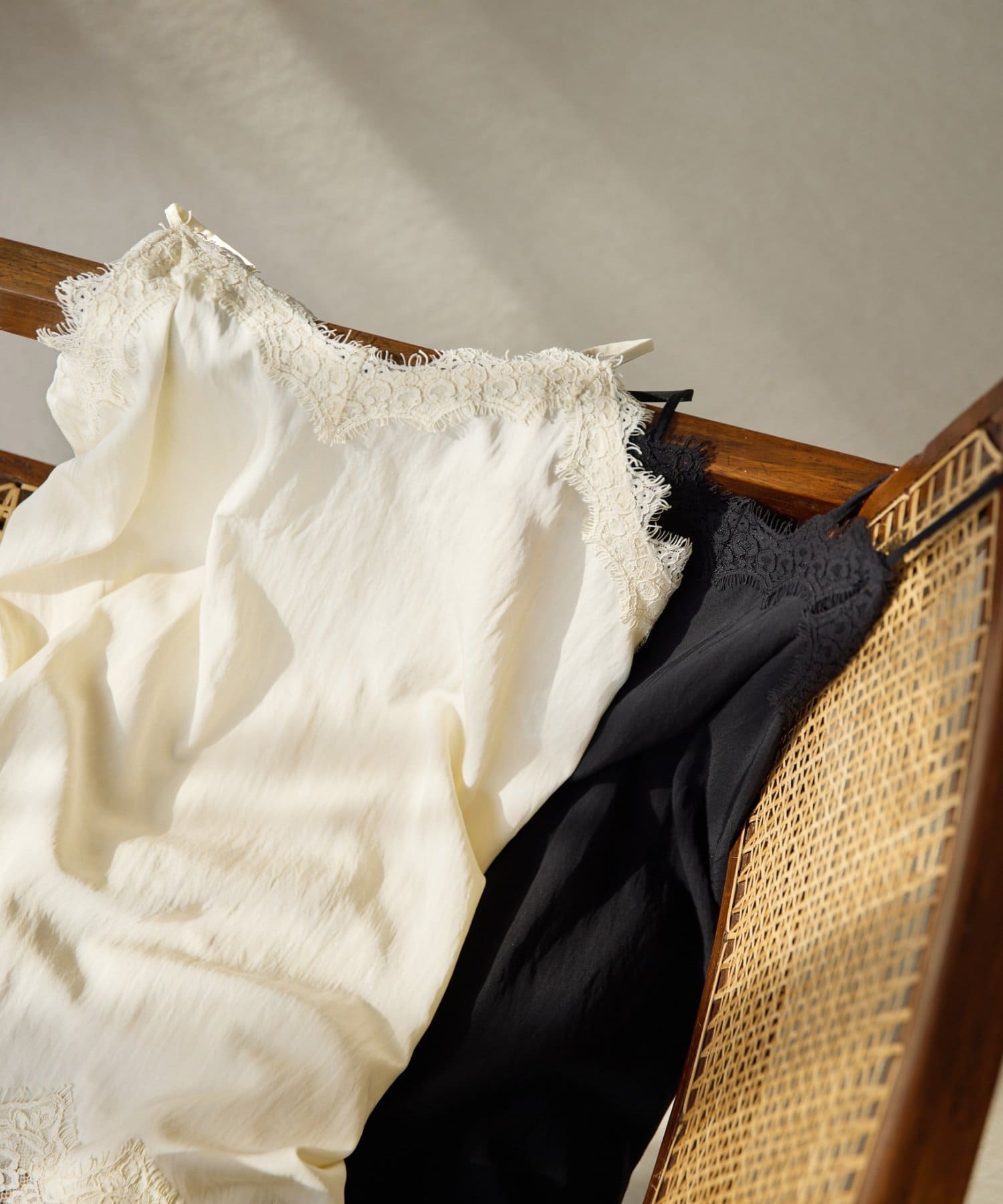 DISCOAT(ディスコート) 【Noka】ヴィンテージレースアシメキャミチュニック