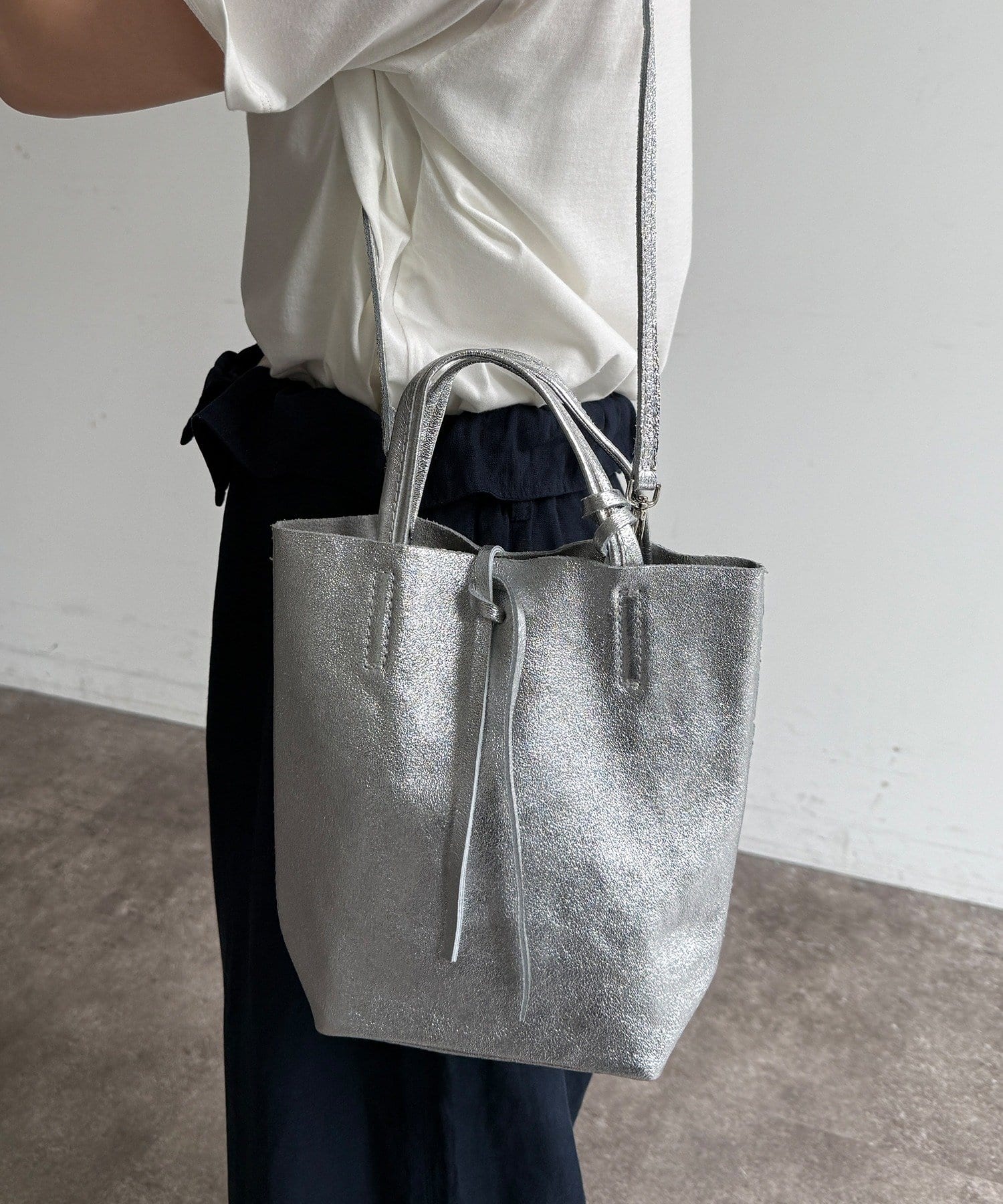 DOUDOU(ドゥドゥ) 【WEB限定】メタリックミニレザーバッグ