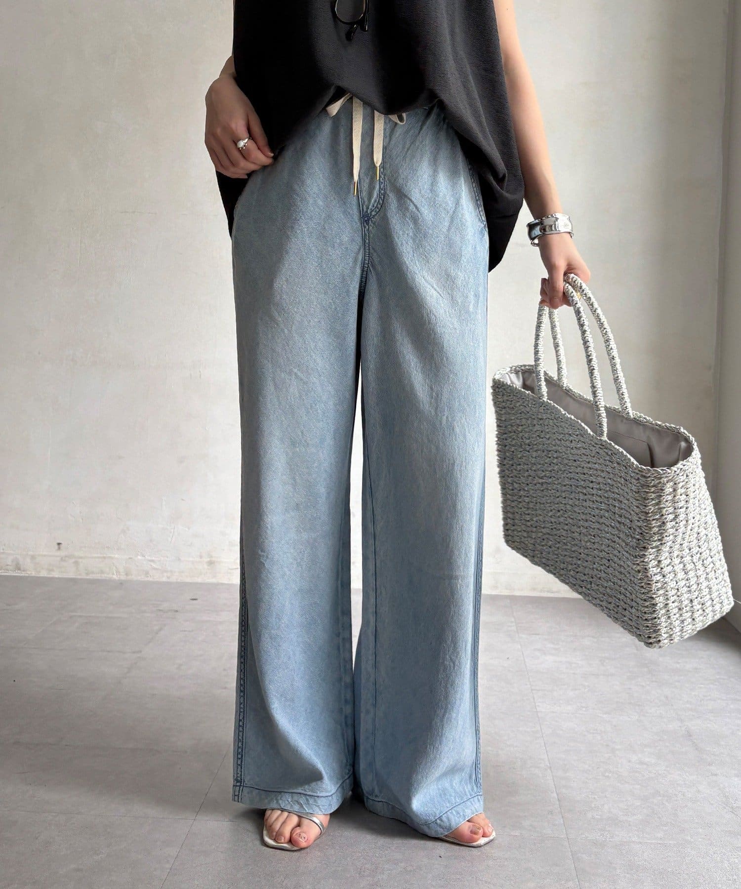 DOUDOU(ドゥドゥ) 【美脚見え！】バイヤスデニムパンツ