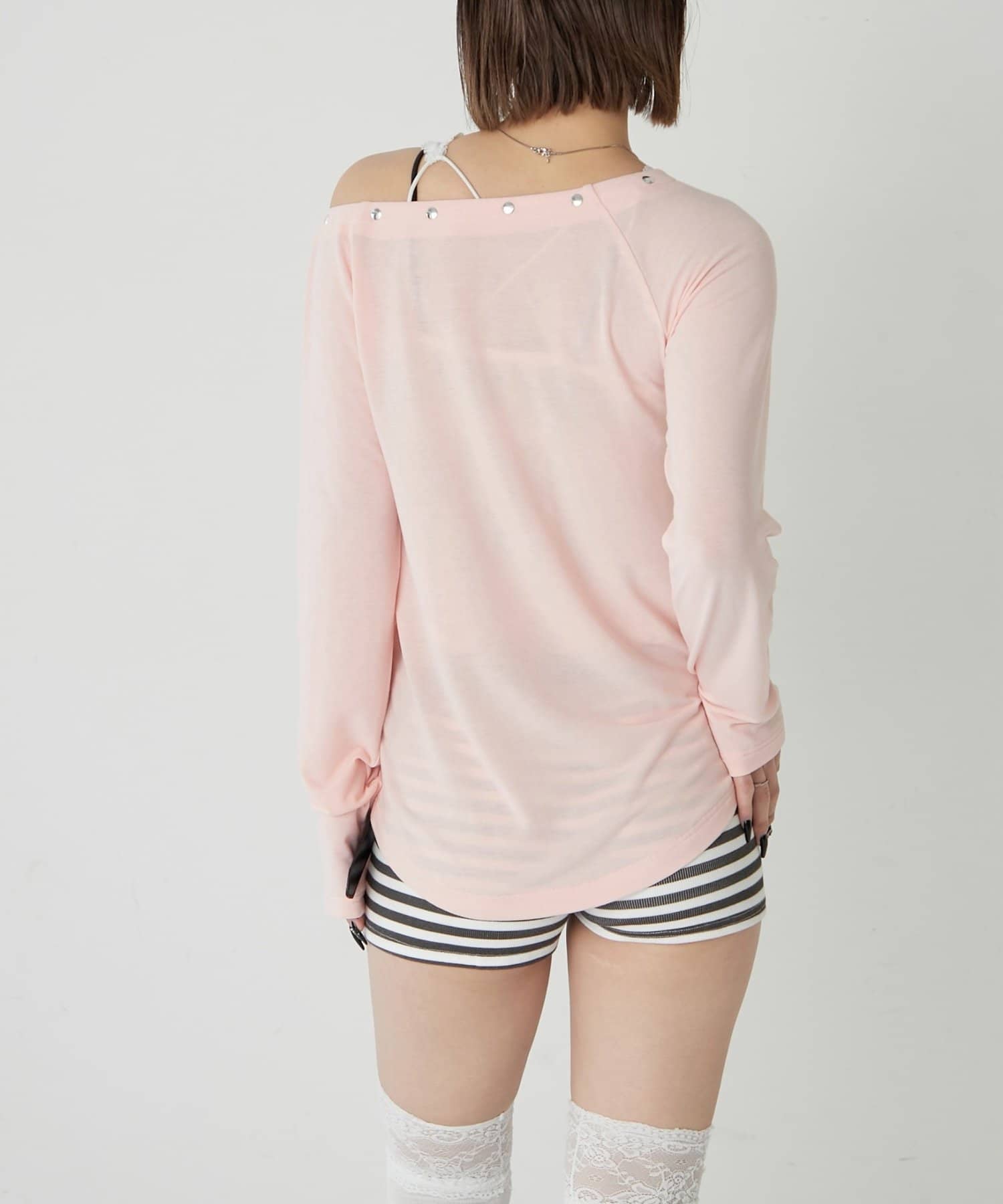 WHO’S WHO gallery(フーズフーギャラリー) エリオットラウンドヘムシアートップス