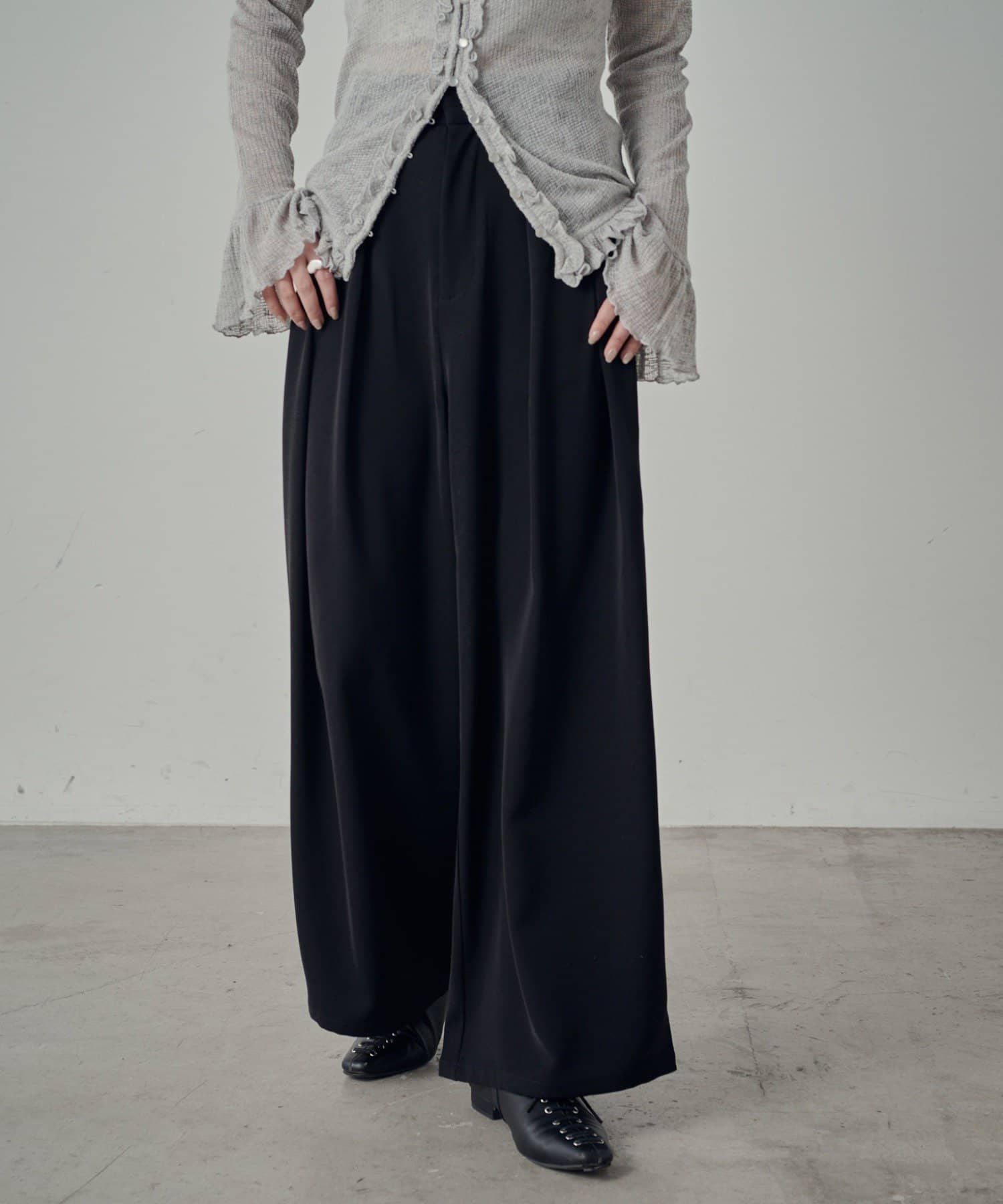 -goocy-(グーシー) エステルツイルタックワイドパンツ