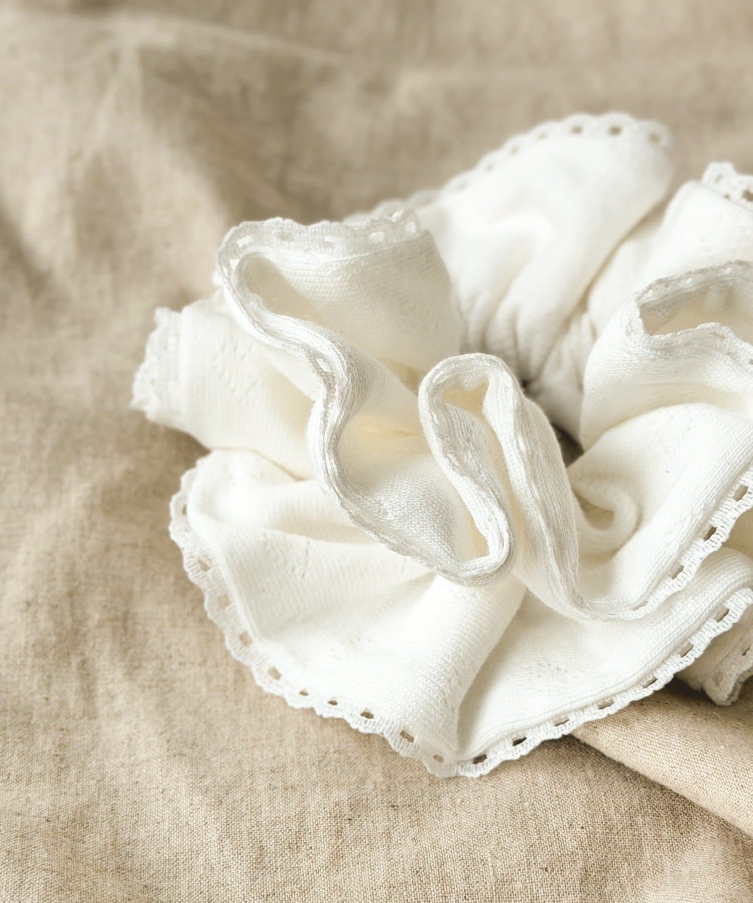 3COINS(スリーコインズ) アイレットレースシュシュ／KIDS