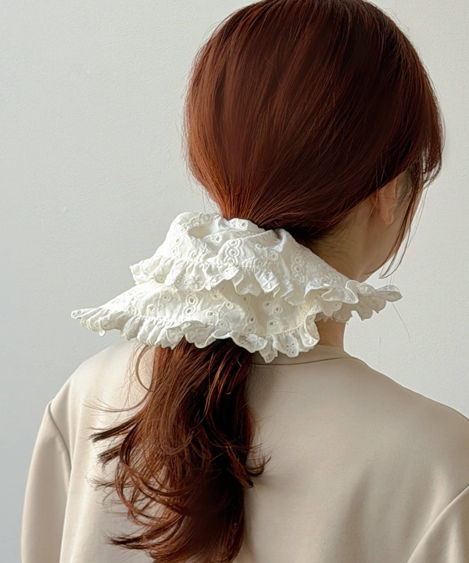 3COINS(スリーコインズ) レーススクエアビッグシュシュ