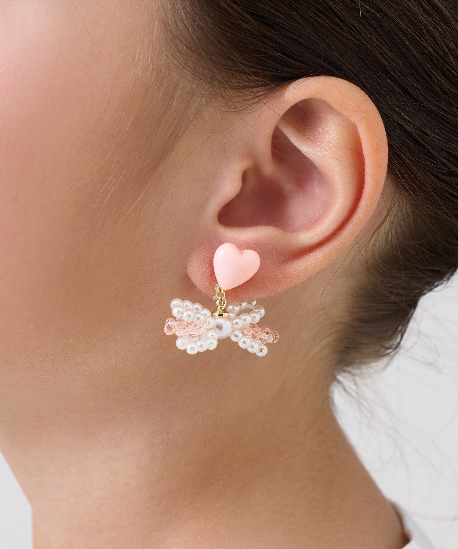 3COINS(スリーコインズ) パールビーズリボン樹脂イヤリング／KIDS