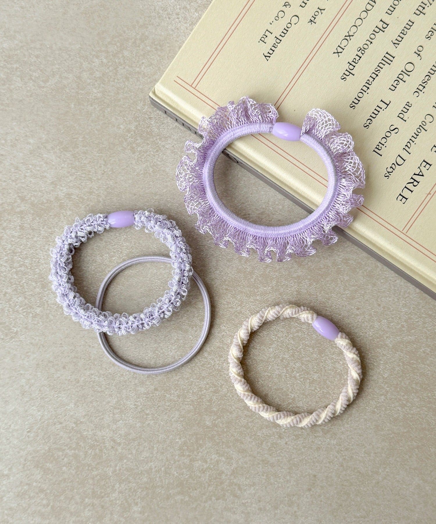 3COINS(スリーコインズ) フリルポニー4個セット