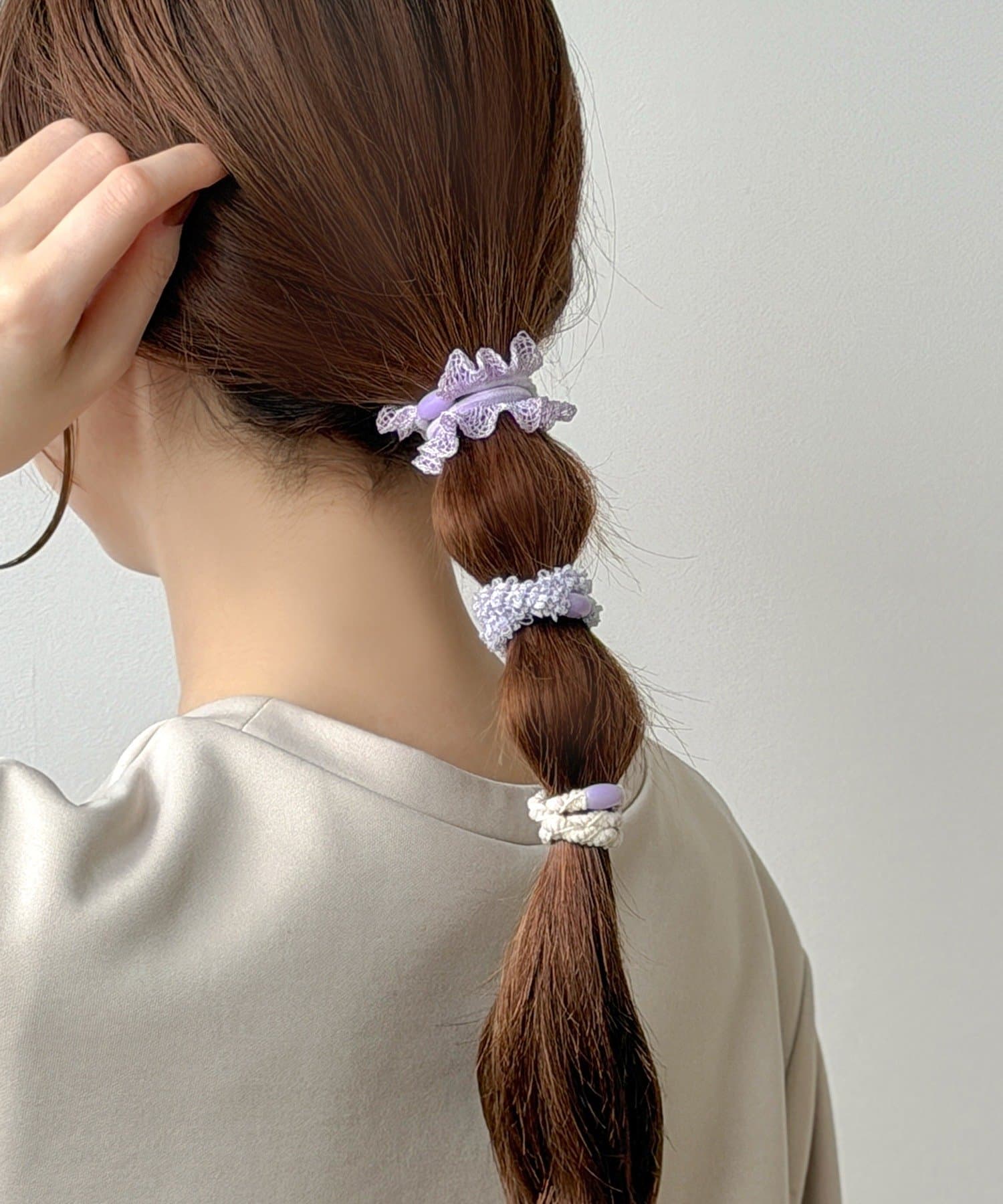 3COINS(スリーコインズ) フリルポニー4個セット