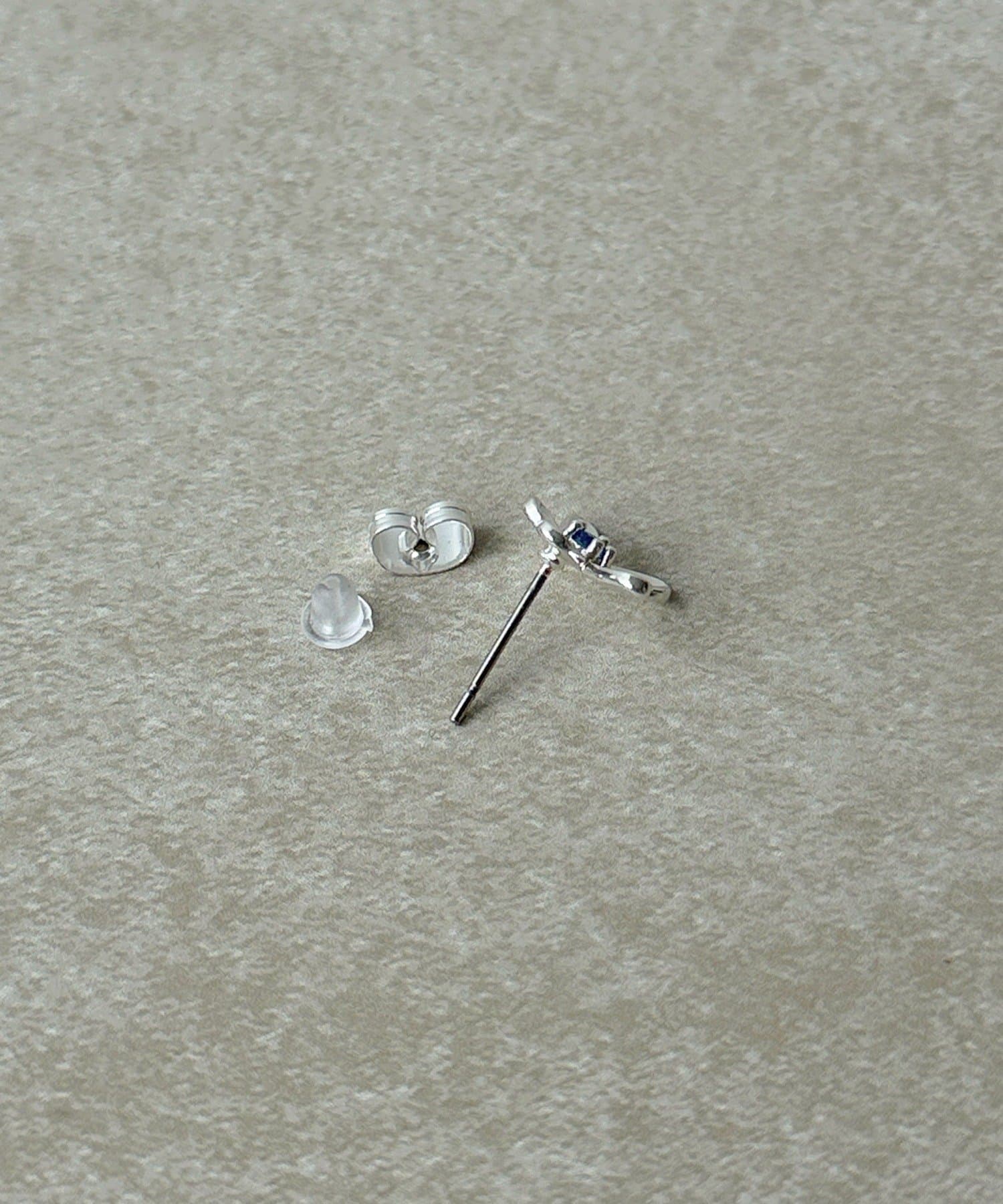 3COINS(スリーコインズ) イビツフラワーピアス