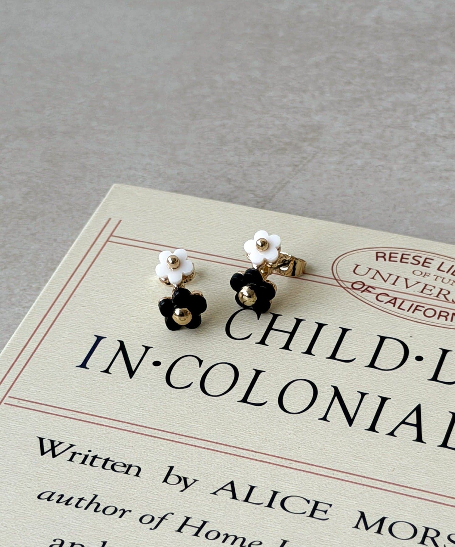 3COINS(スリーコインズ) フラワーフラワーピアス