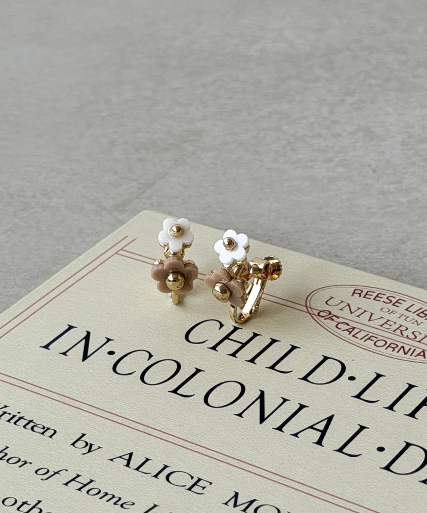 3COINS(スリーコインズ) フラワーフラワーイヤリング