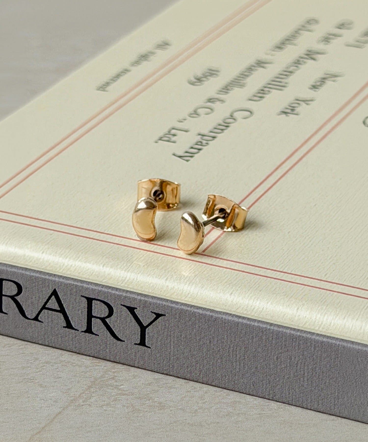 3COINS(スリーコインズ) ビーンズメタルピアス