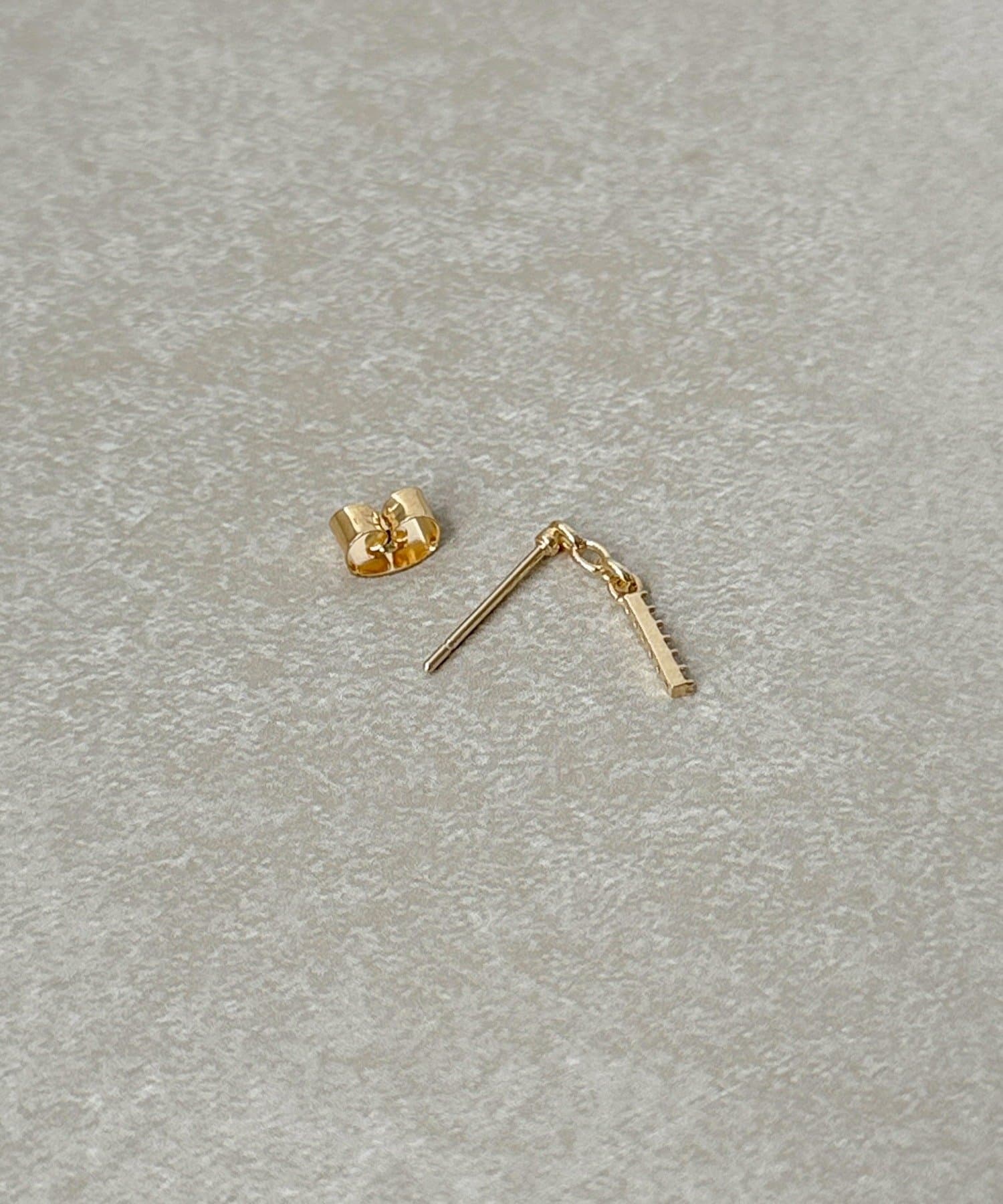 3COINS(スリーコインズ) キュービックラインピアス