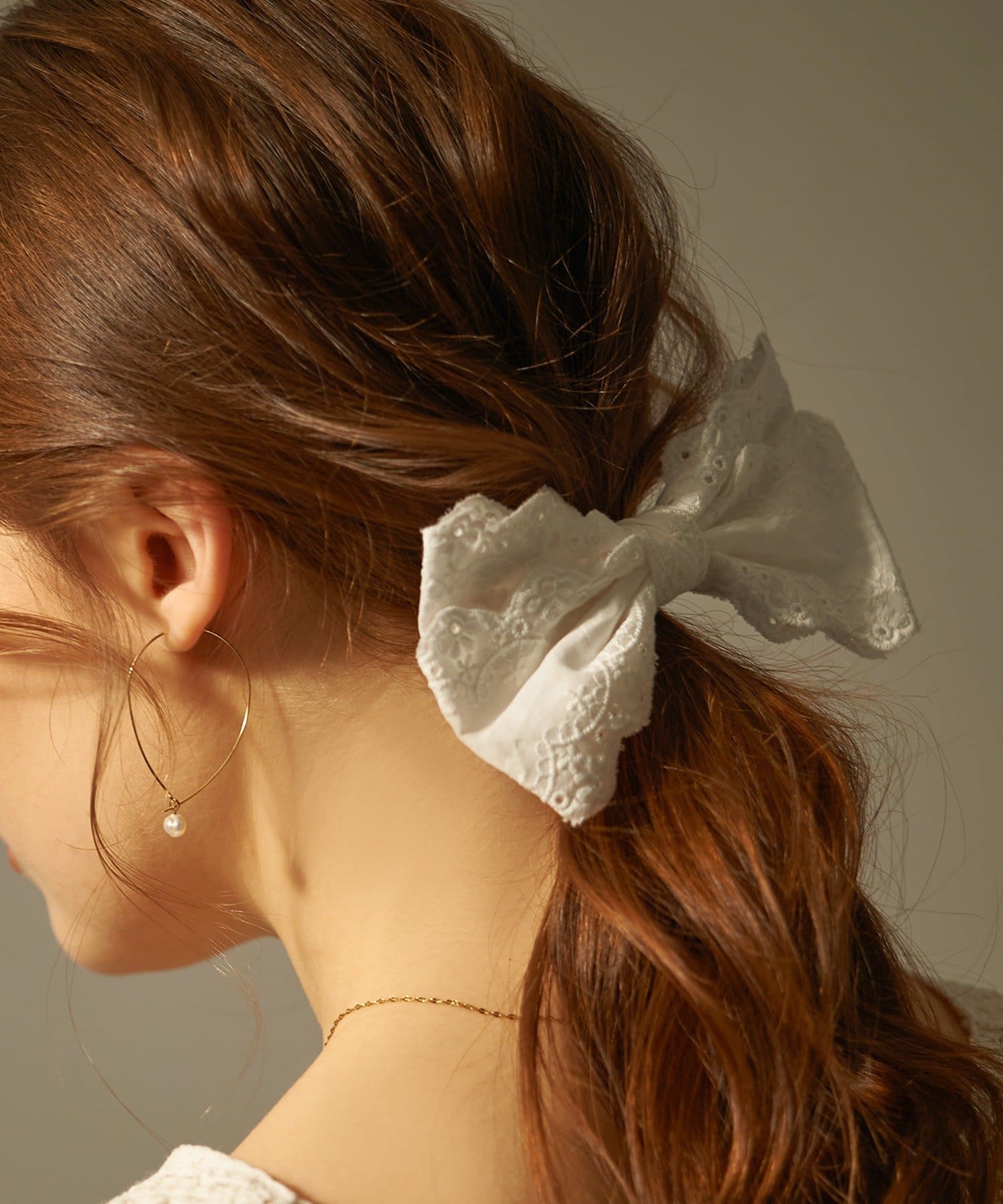 3COINS(スリーコインズ) コットンレースリボンポニー