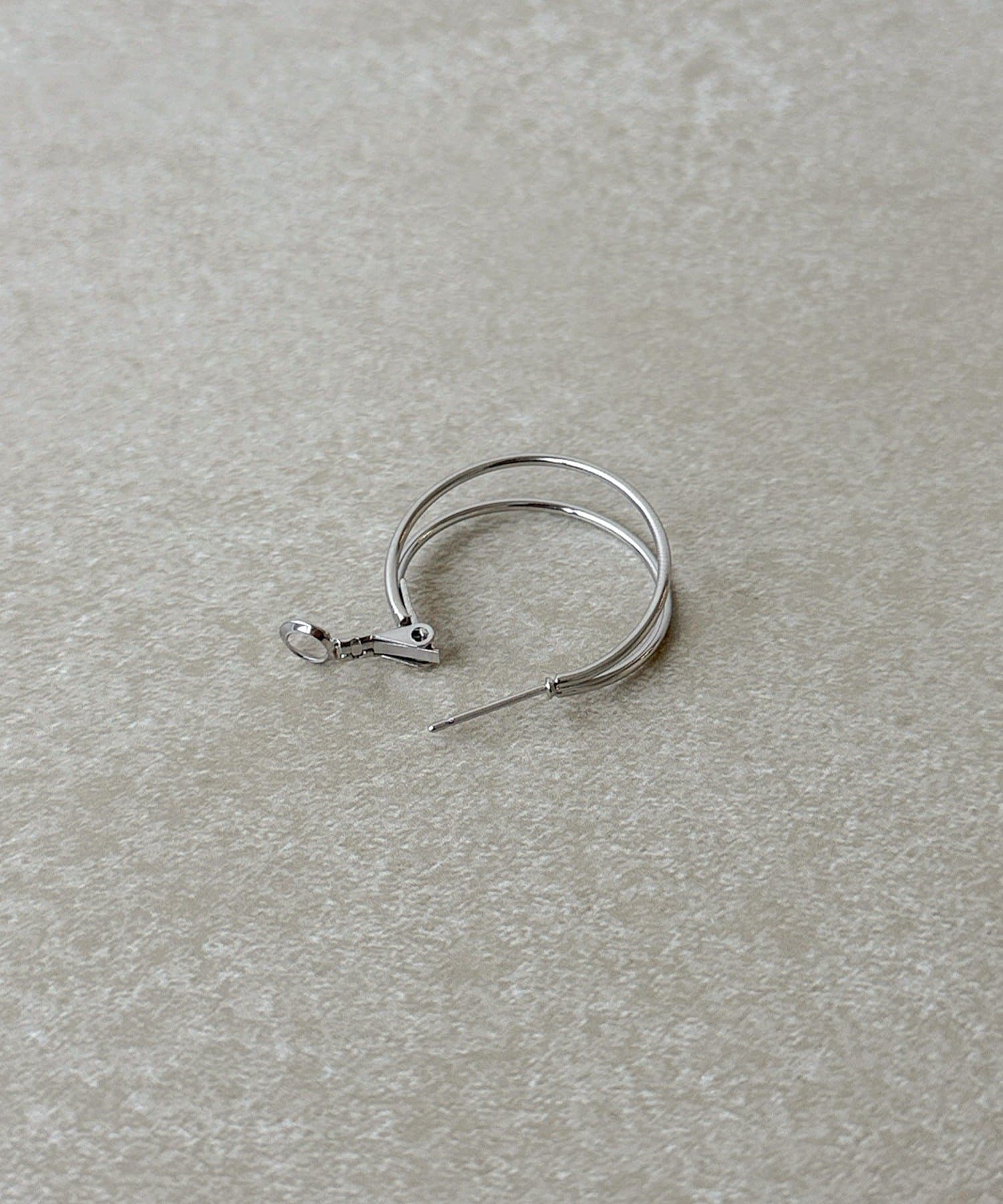 3COINS(スリーコインズ) 2連メタルフープピアス