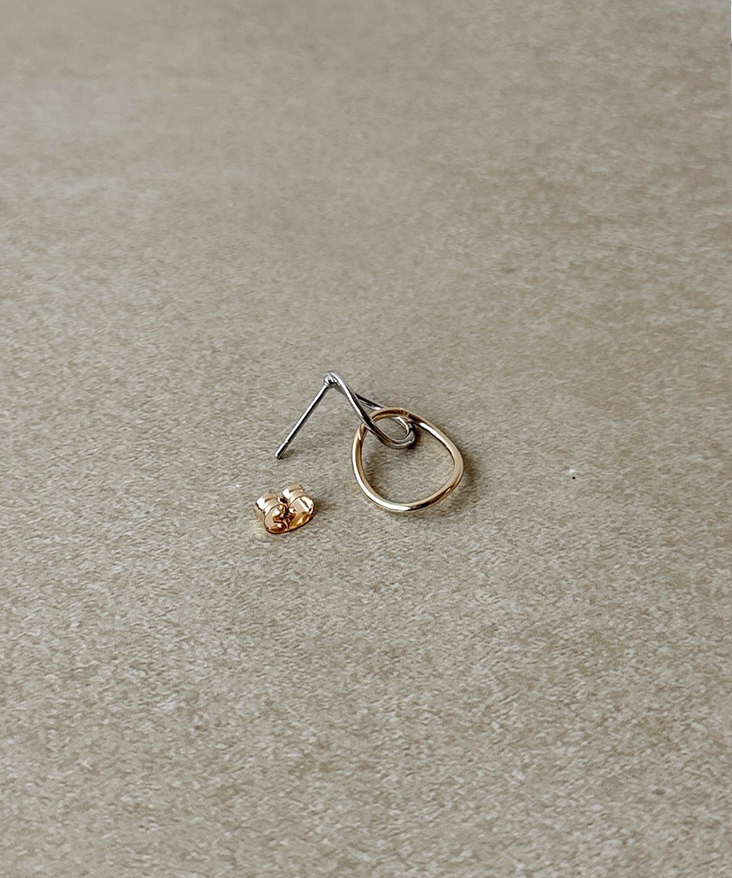 3COINS(スリーコインズ) 2連サークルメタルピアス