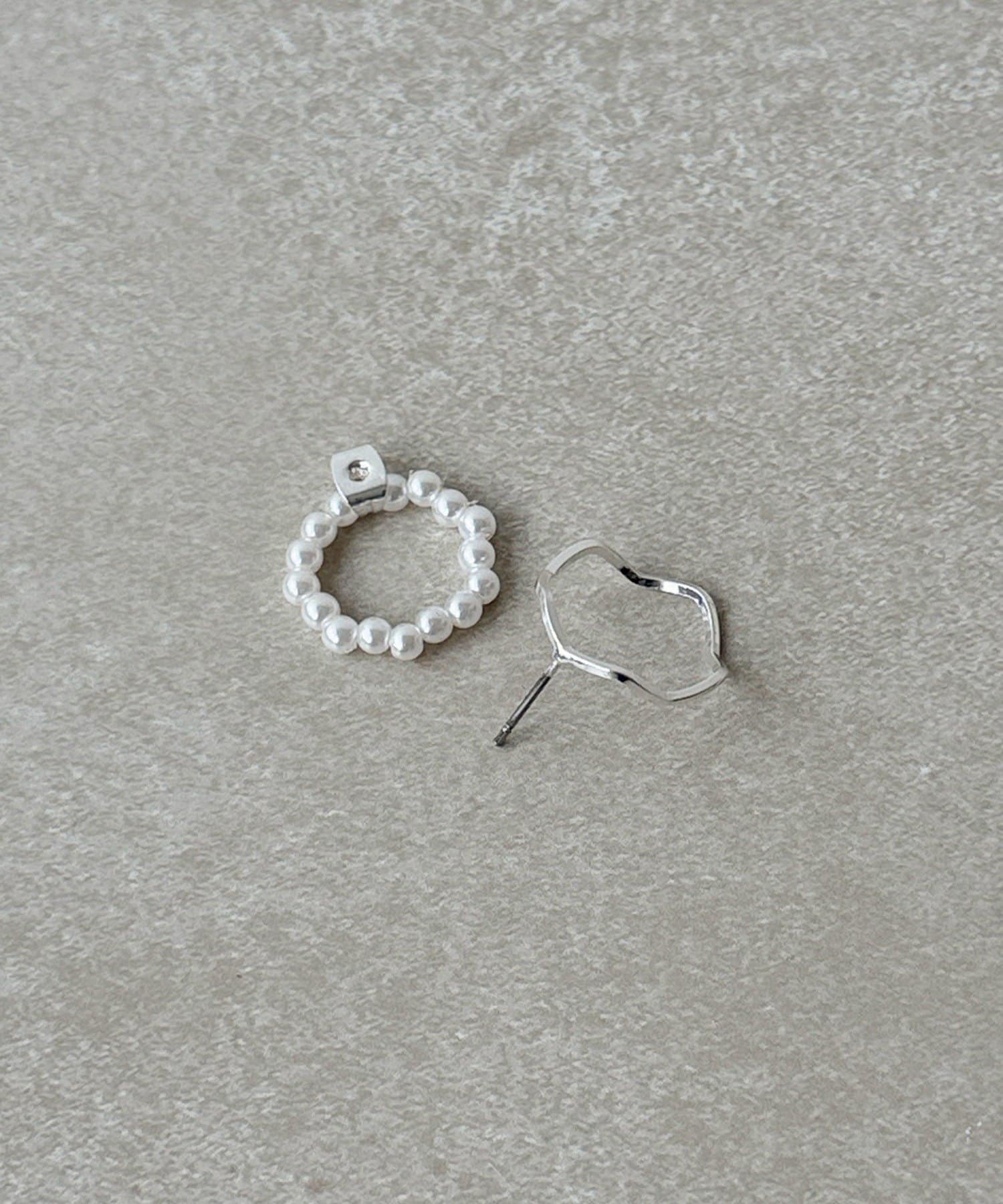 3COINS(スリーコインズ) メタルパールラウンドピアス