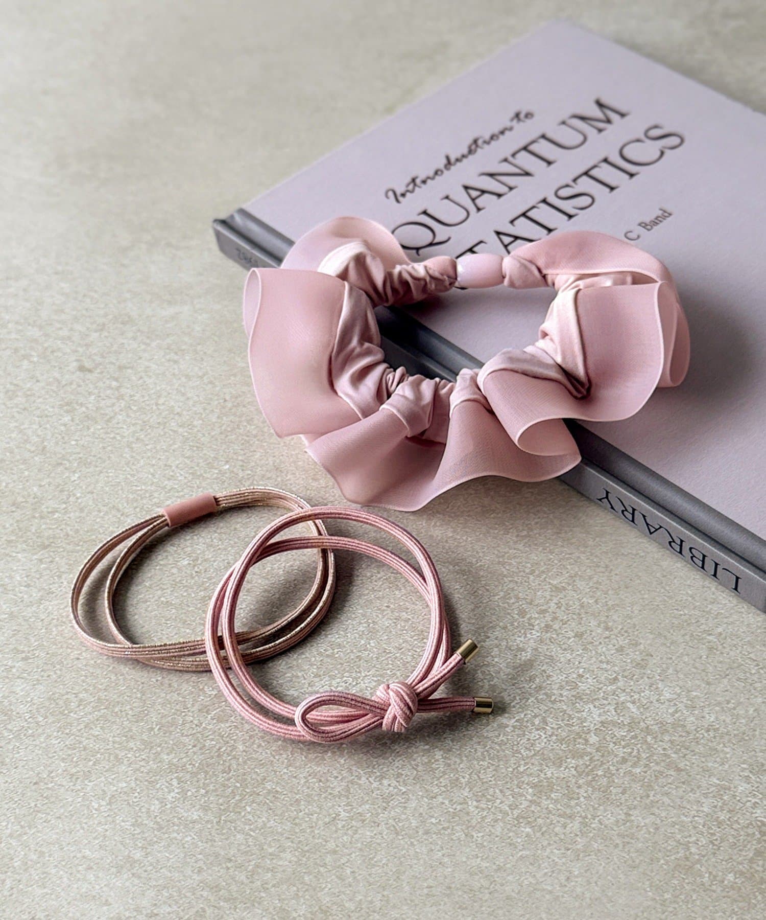 3COINS(スリーコインズ) フリルラメポニー3個セット