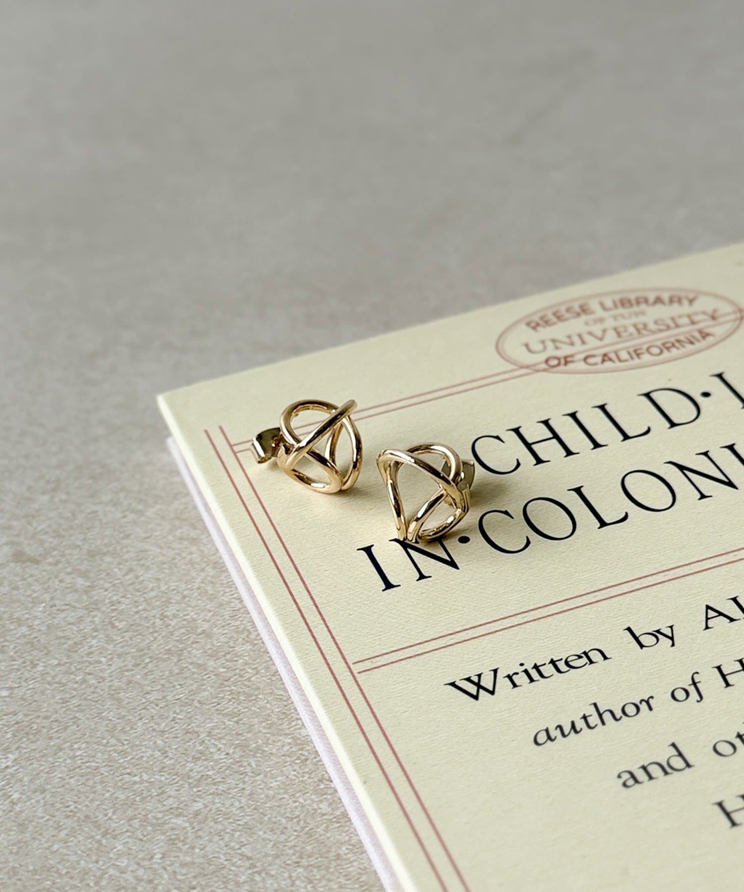 3COINS(スリーコインズ) メタルデザインピアス