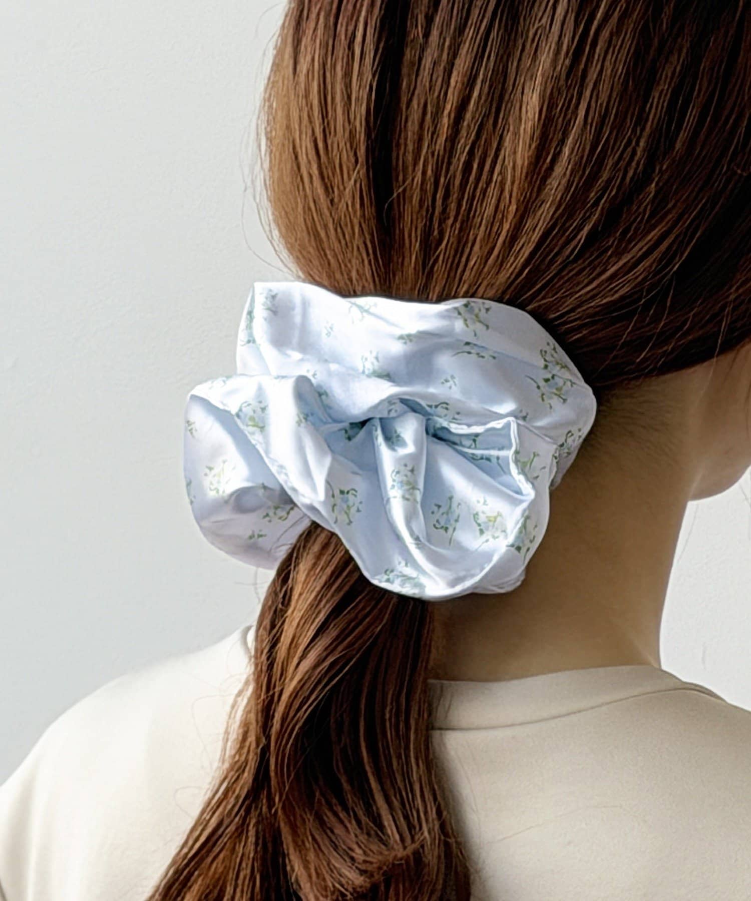 3COINS(スリーコインズ) 小花柄シュシュ