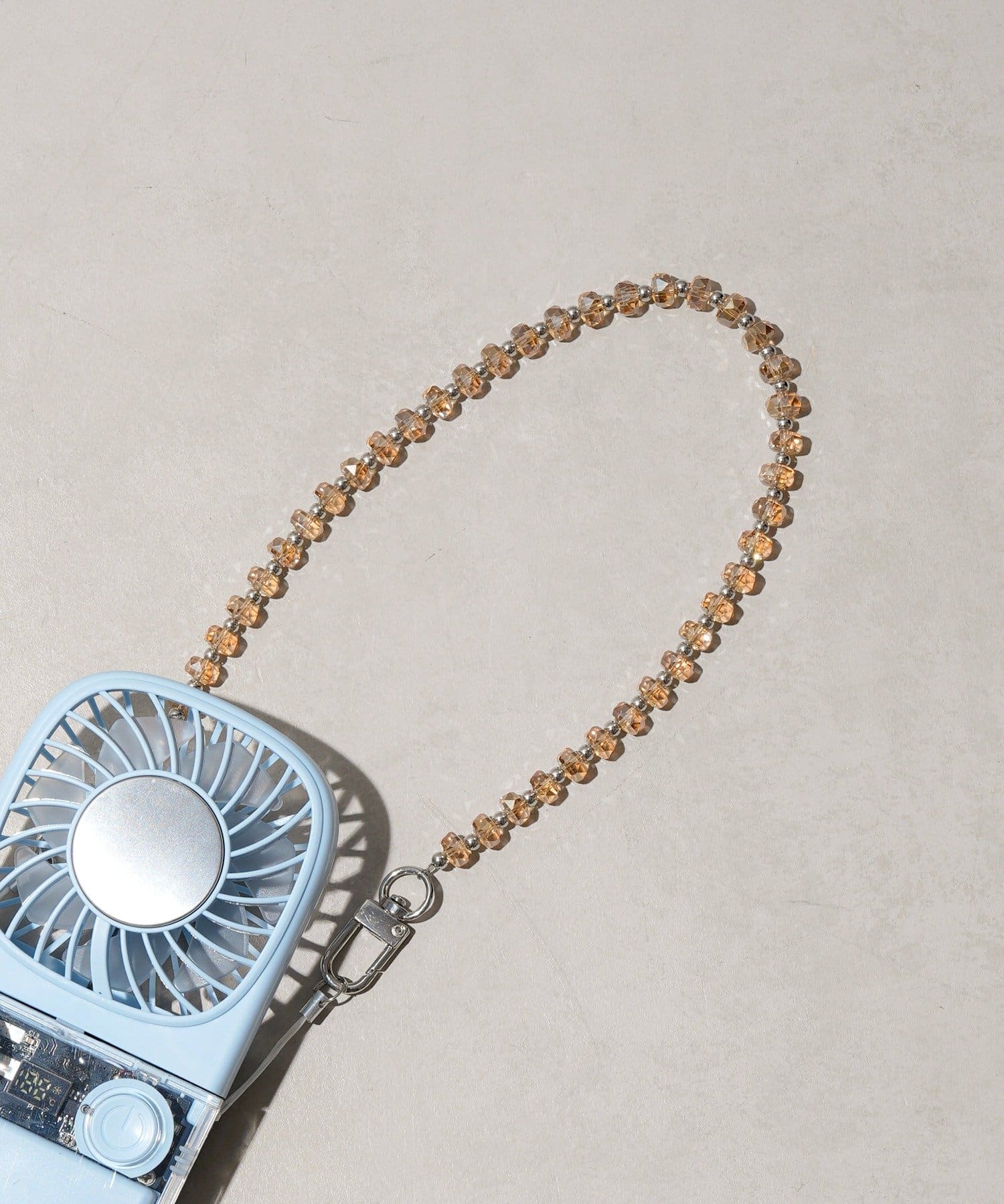 3COINS(スリーコインズ) 《WEB先行販売》キラキラビーズハンドストラップ