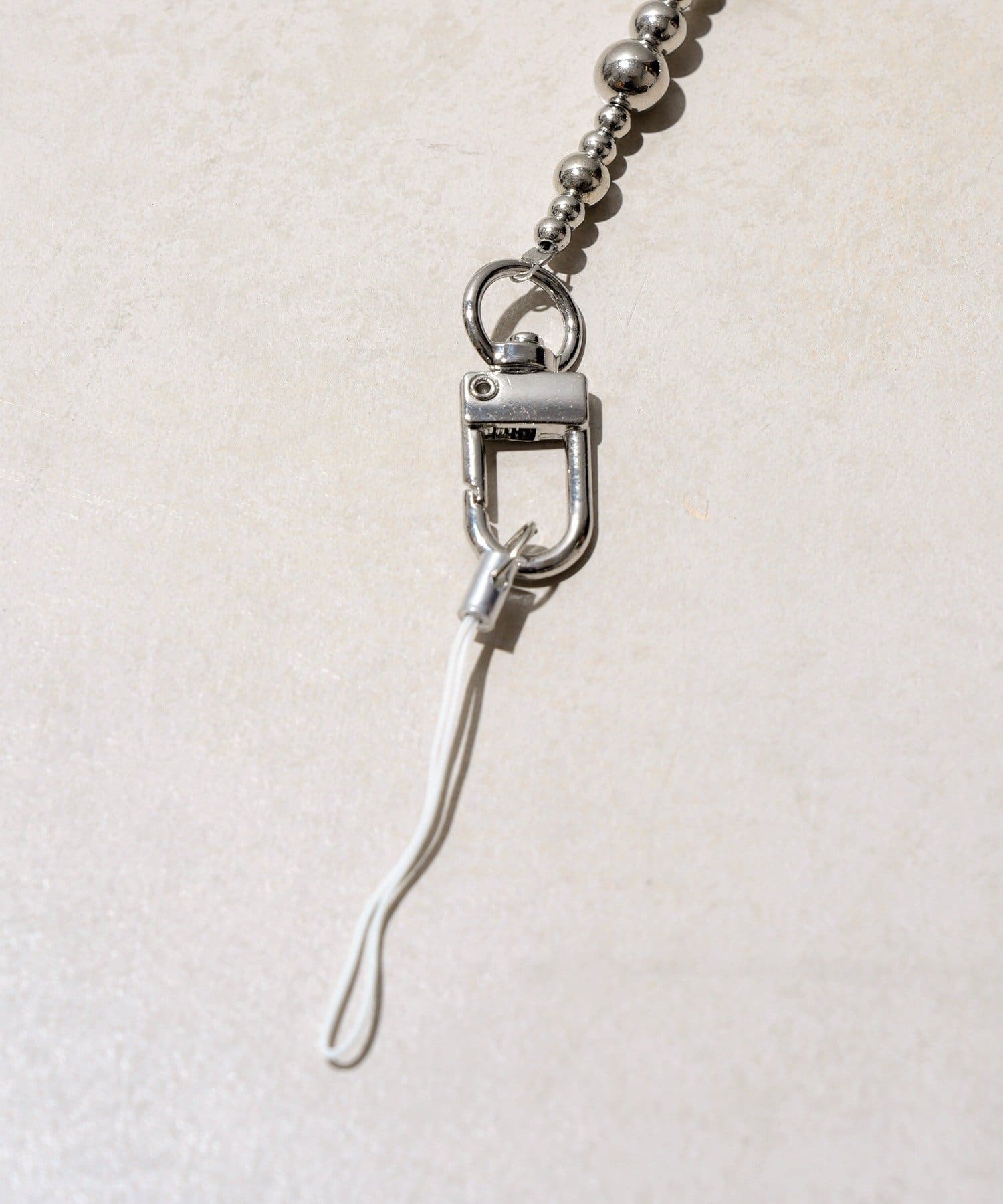 3COINS(スリーコインズ) 《WEB先行販売》メタルビーズショルダーストラップ