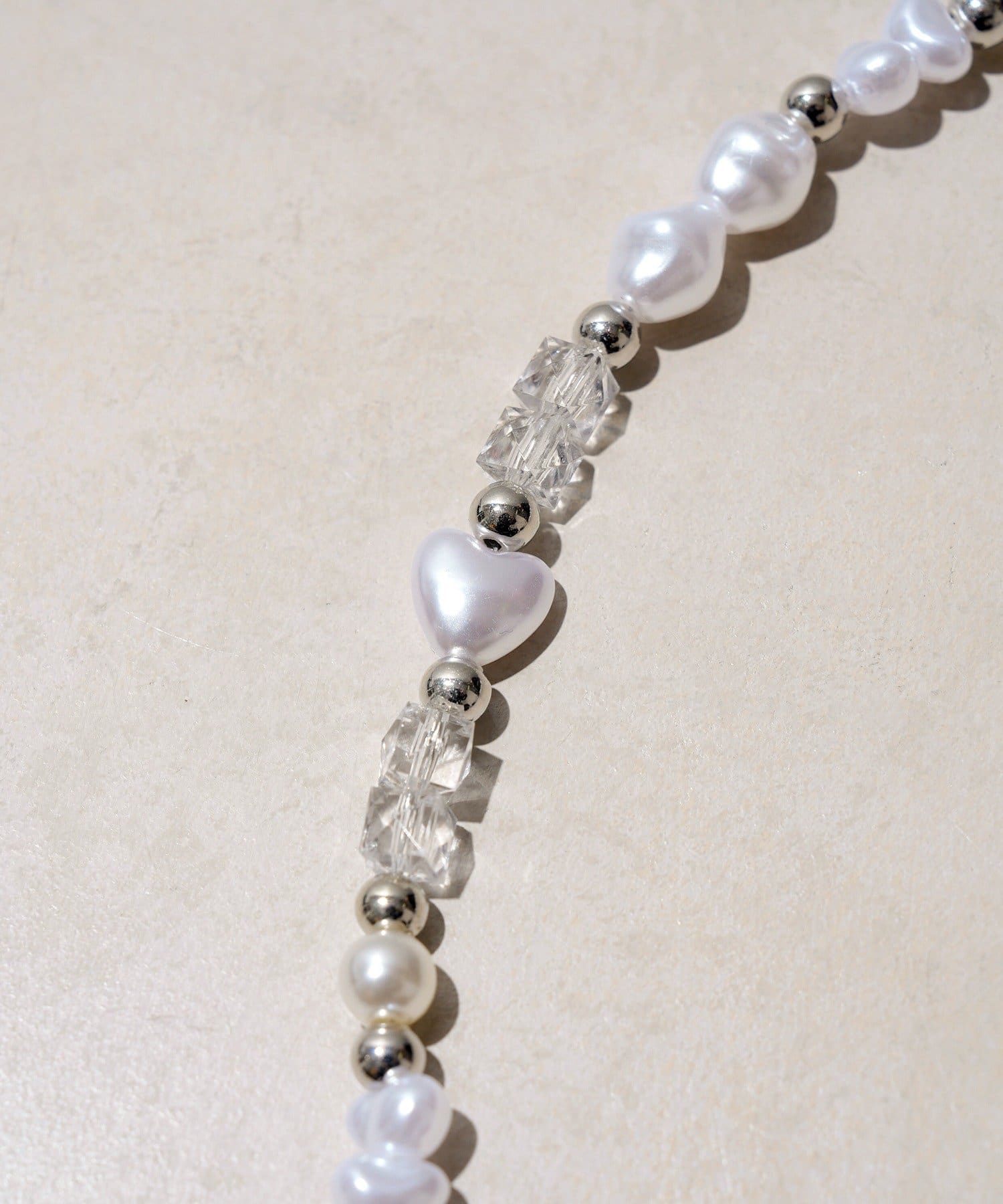 3COINS(スリーコインズ) 《WEB先行販売》ハートパールショルダーストラップ