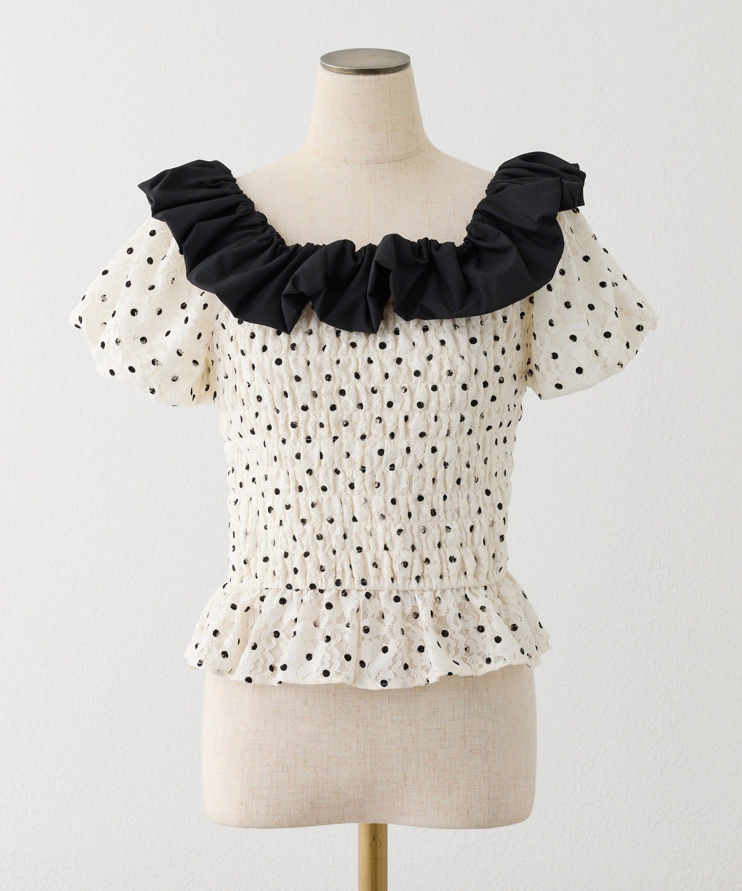 one after another NICE CLAUP(ワンアフターアナザー ナイスクラップ) 2WAYシャーリングブラウス