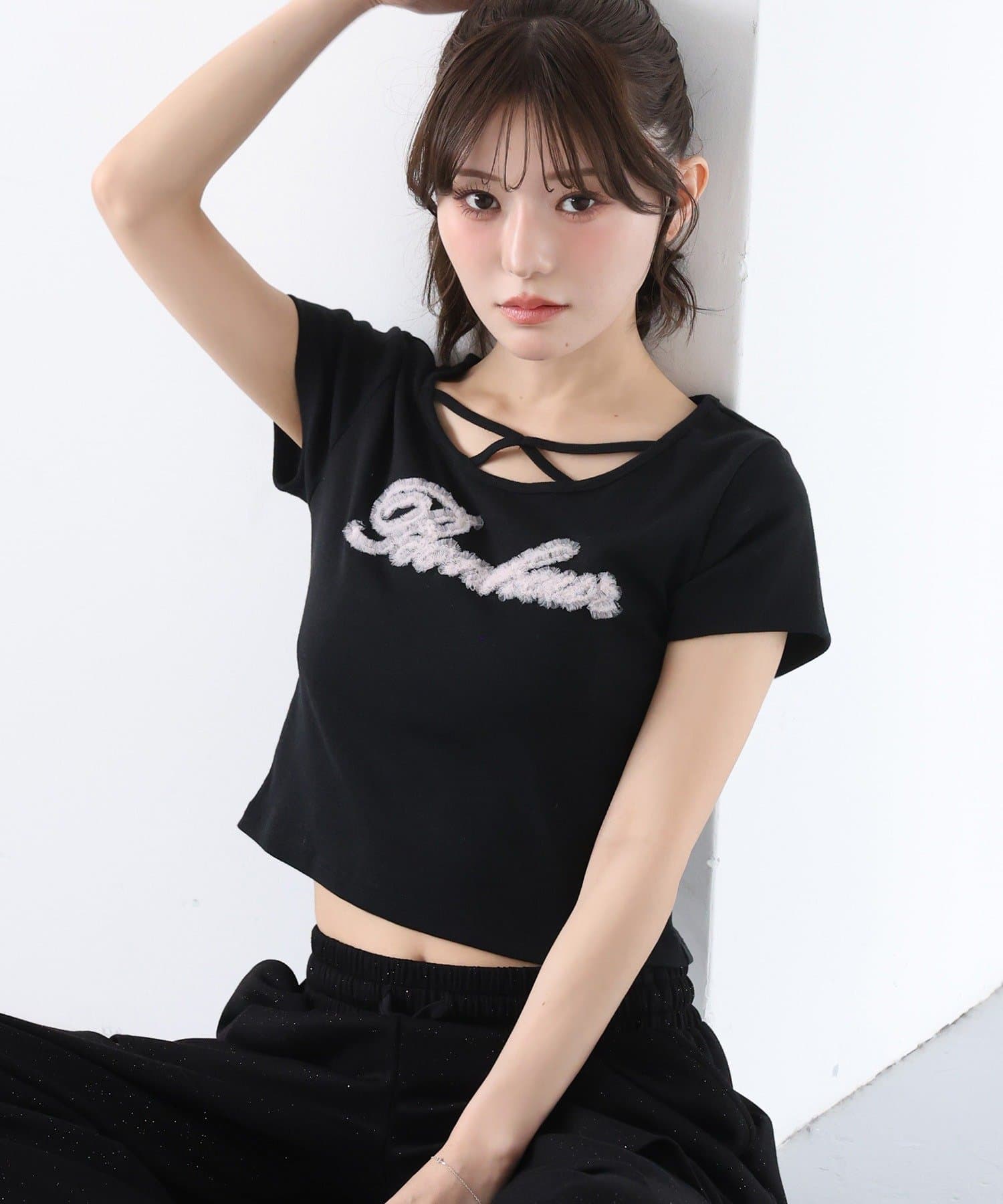 one after another NICE CLAUP(ワンアフターアナザー ナイスクラップ) ホルターネック付きチュールロゴＴシャツ