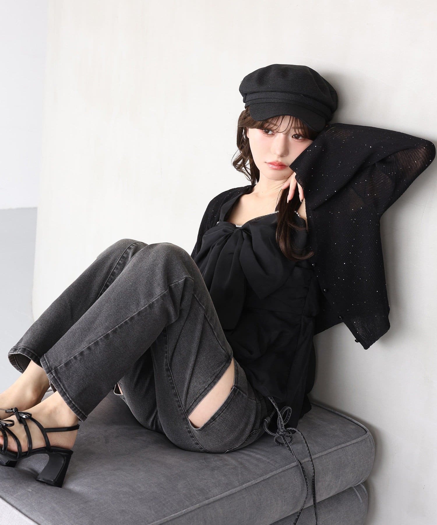 one after another NICE CLAUP(ワンアフターアナザー ナイスクラップ) 【SMサイズ展開あり】サイドスリットリボン美脚デニムパンツ